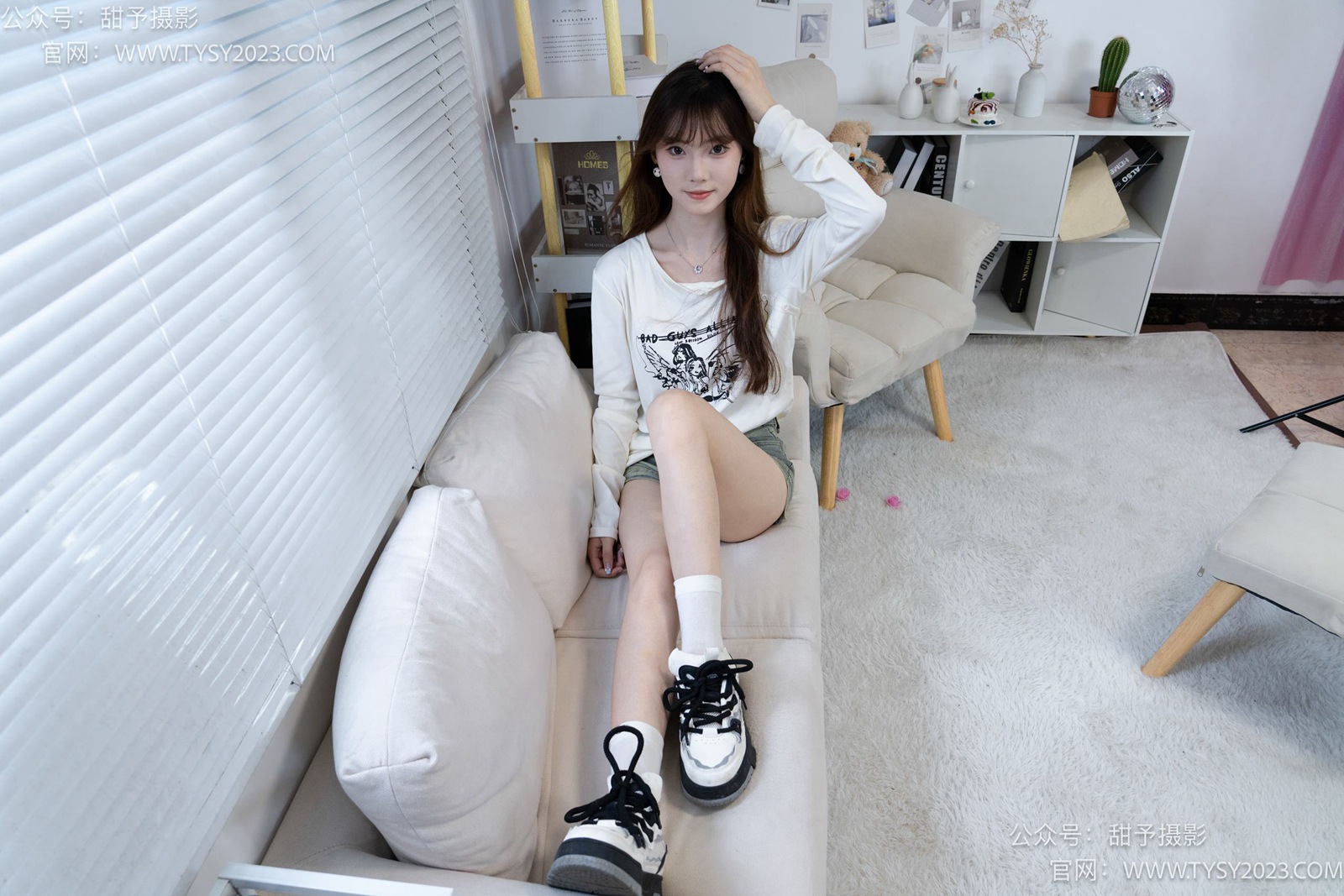图片[12]-甜予摄影 NO.011 璇璇-板鞋、白棉袜、裸足[143P] – 速更版-美库