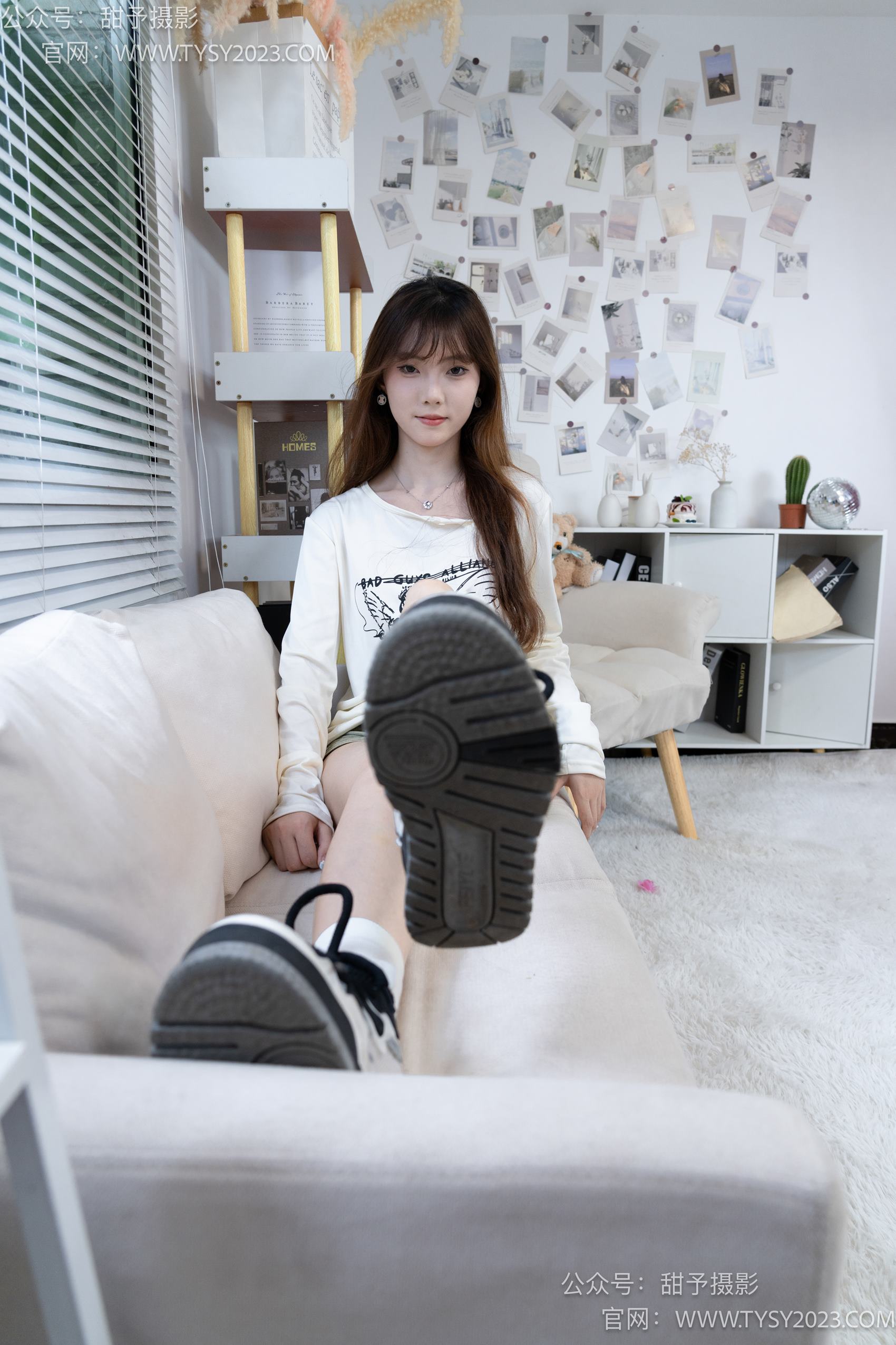 图片[14]-甜予摄影 NO.011 璇璇-板鞋、白棉袜、裸足[143P] – 速更版-美库