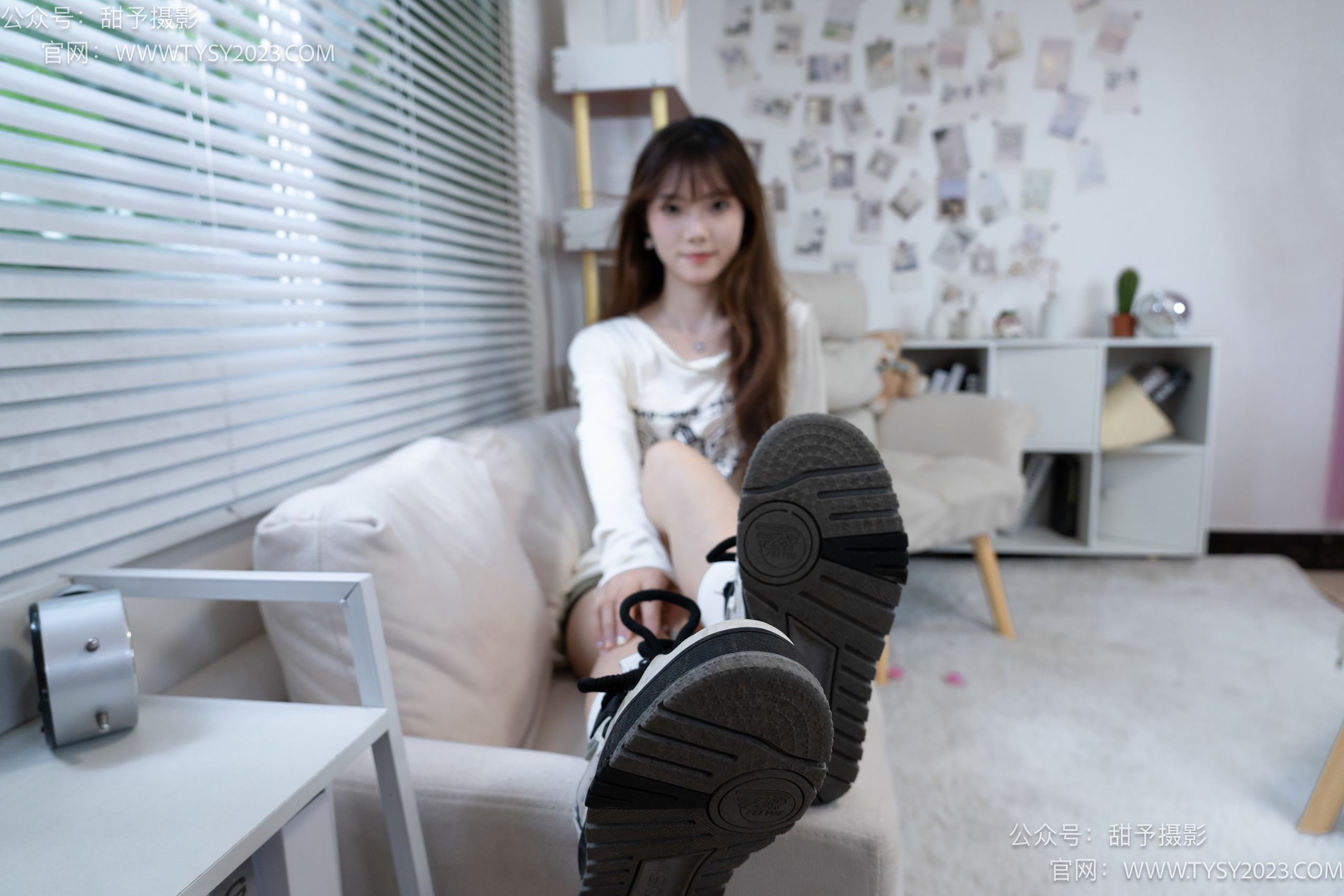 图片[17]-甜予摄影 NO.011 璇璇-板鞋、白棉袜、裸足[143P] – 速更版-美库