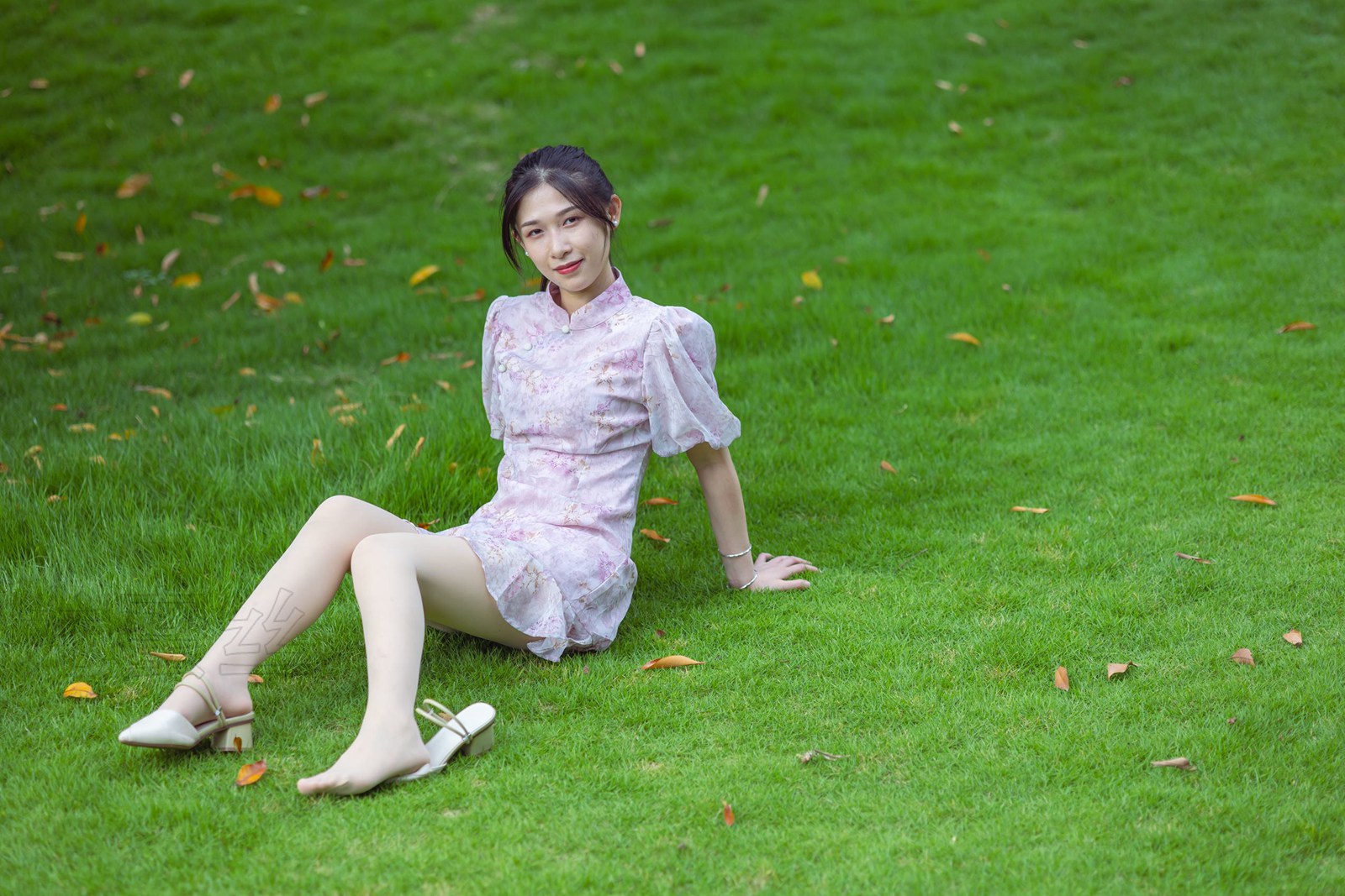 图片[13]-尤蜜丝  穿搭推广展示图集[45P] – 速更版-美库