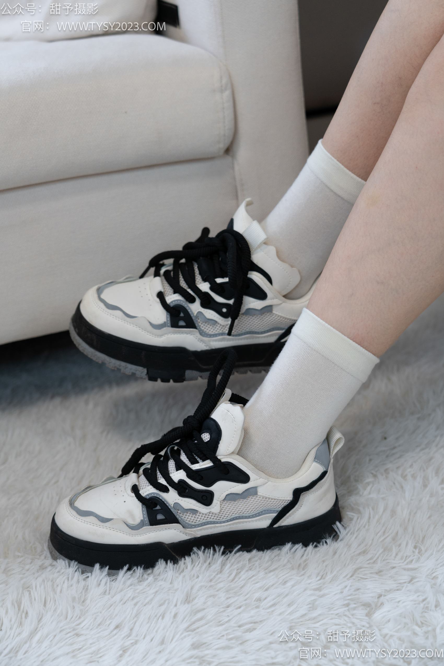 图片[46]-甜予摄影 NO.011 璇璇-板鞋、白棉袜、裸足[143P] – 速更版-美库