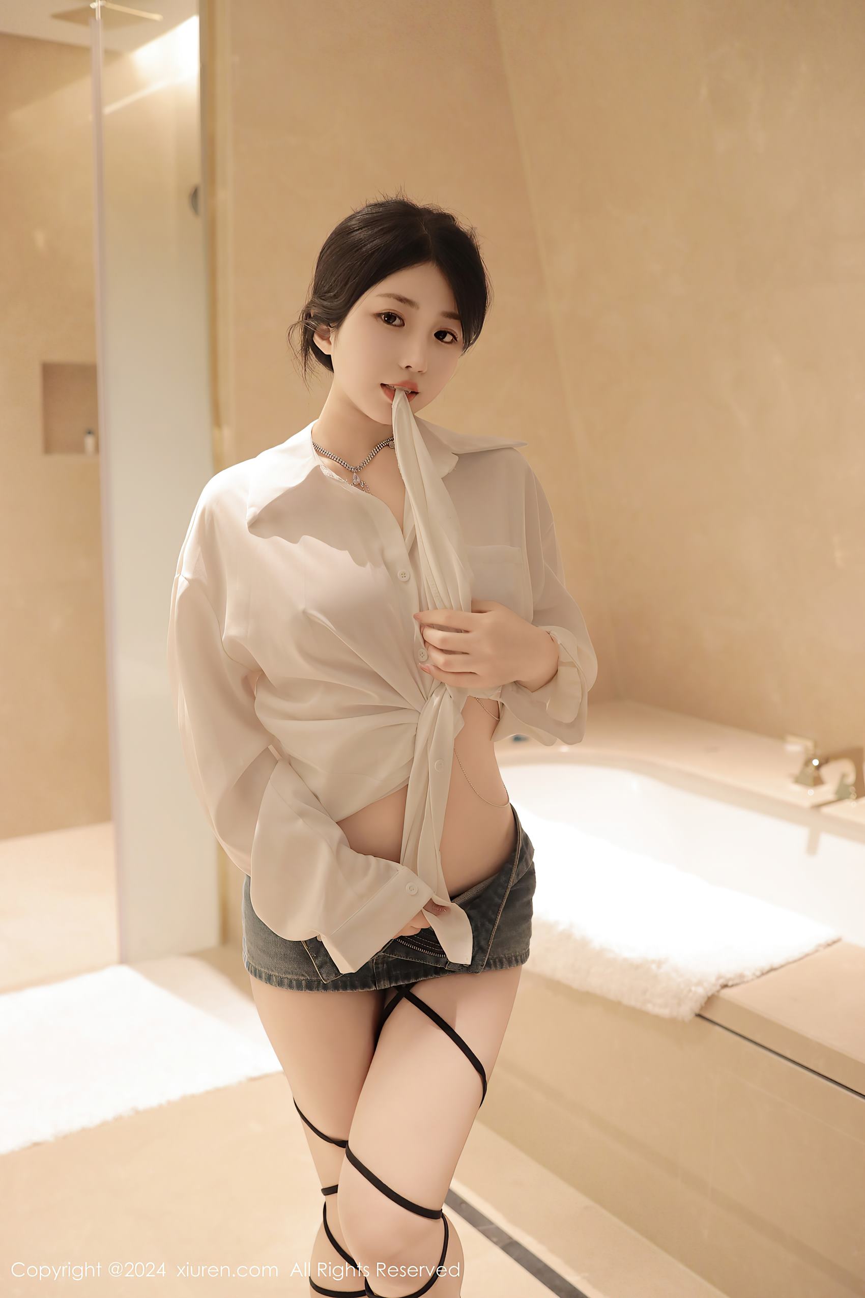 图片[16]-[Xiuren秀人网]2024.04.16 NO.8400 陈小花 白色衬衫 [33+1P] – 速更版-美库