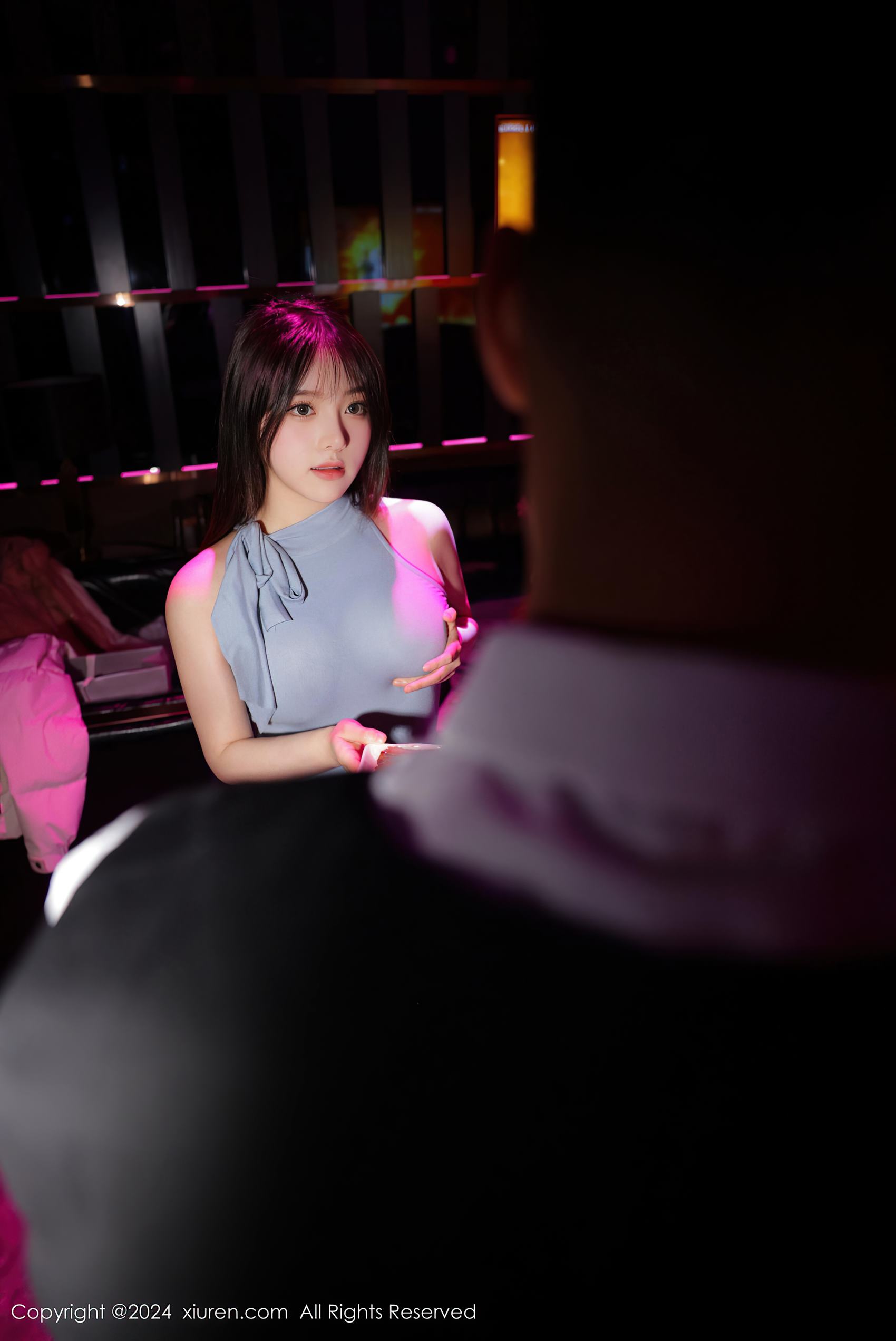 图片[11]-[Xiuren秀人网]2024.04.16 NO.8402 豆瓣酱 喝点小酒 [17+1P] – 速更版-美库