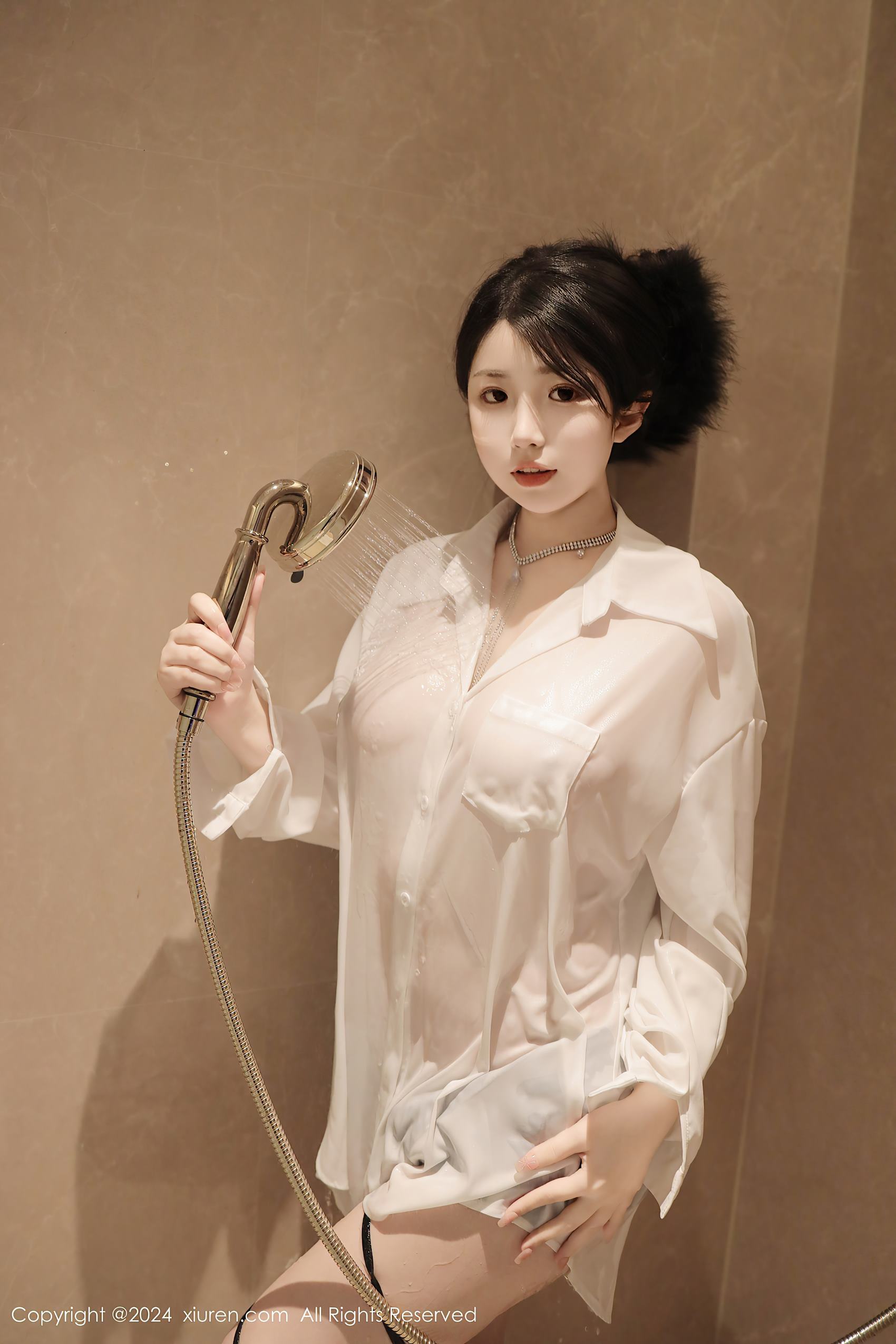 图片[33]-[Xiuren秀人网]2024.04.16 NO.8400 陈小花 白色衬衫 [33+1P] – 速更版-美库