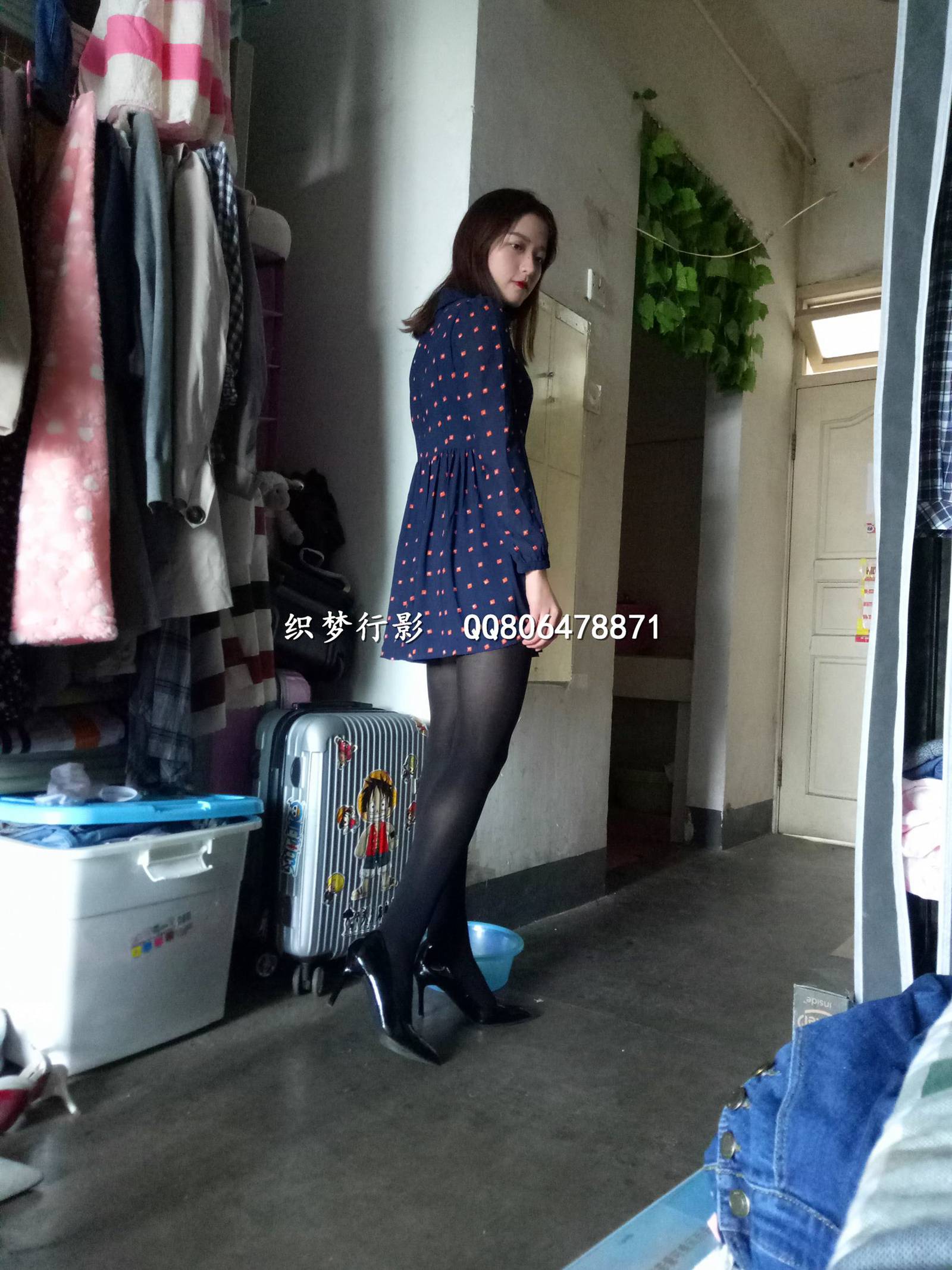 图片[18]-织梦行影@NO.004-第四期 宿舍黑丝高跟（黑丝）[57P] – 速更版-美库