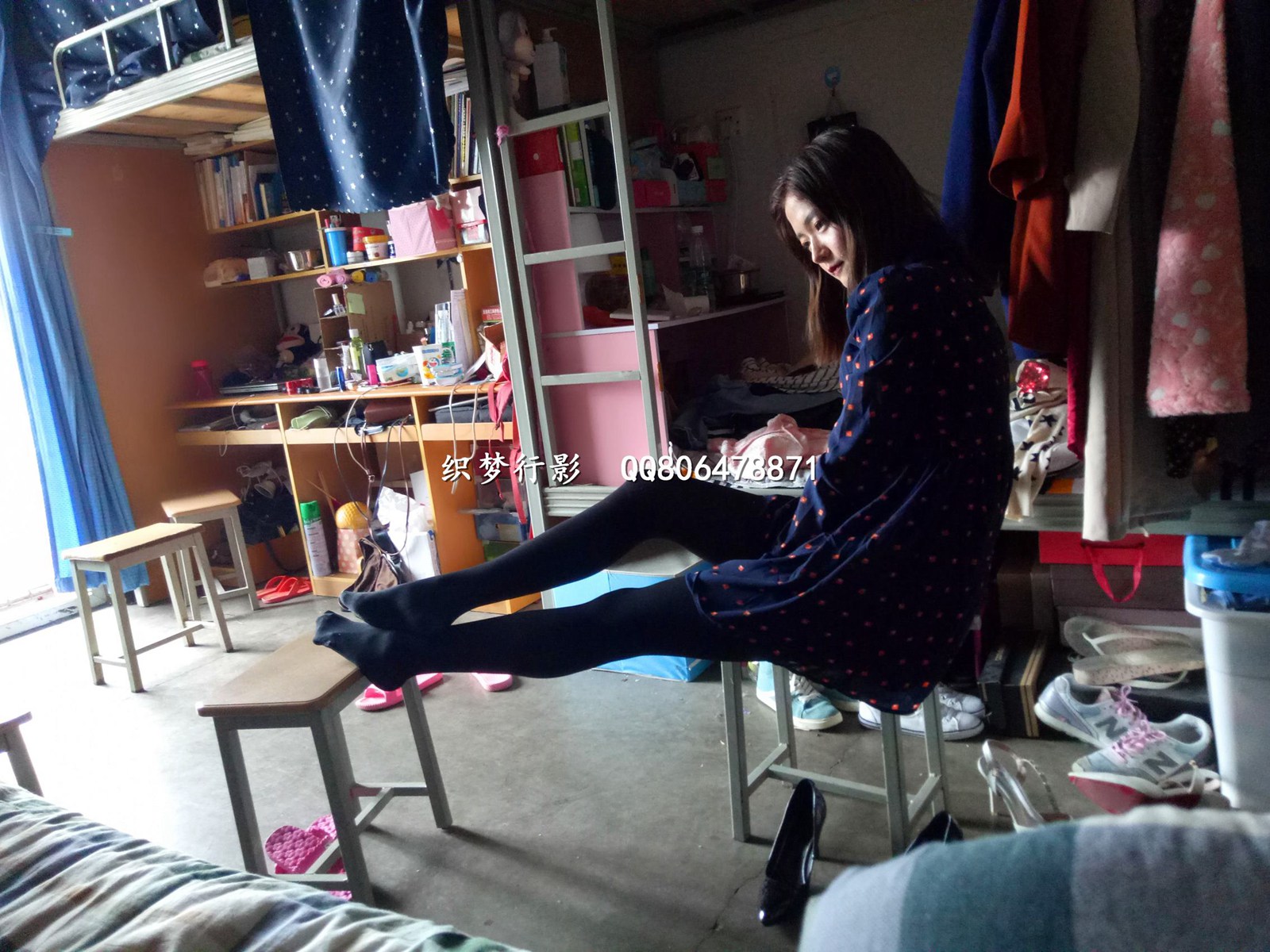 图片[42]-织梦行影@NO.004-第四期 宿舍黑丝高跟（黑丝）[57P] – 速更版-美库