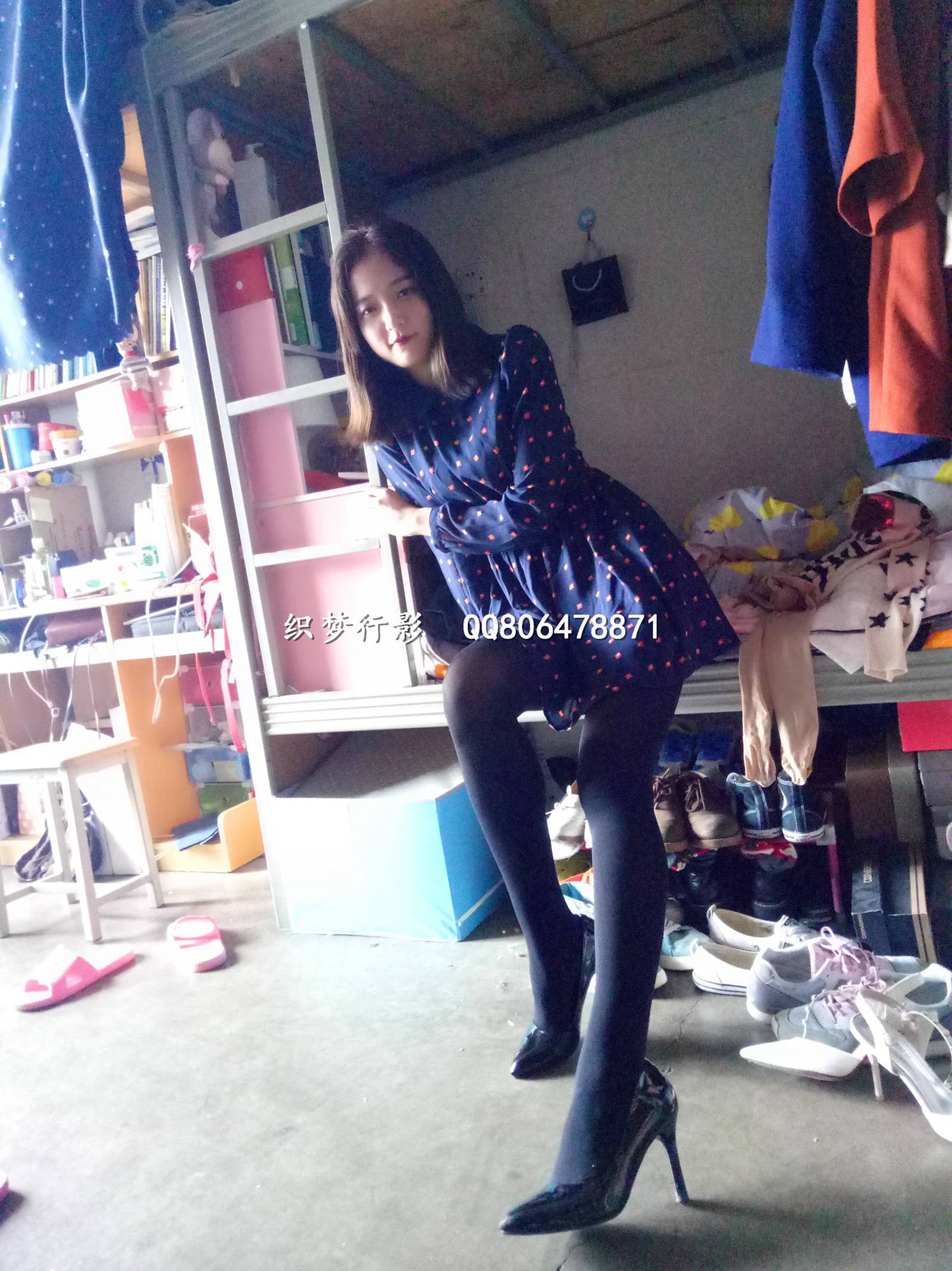 图片[54]-织梦行影@NO.004-第四期 宿舍黑丝高跟（黑丝）[57P] – 速更版-美库