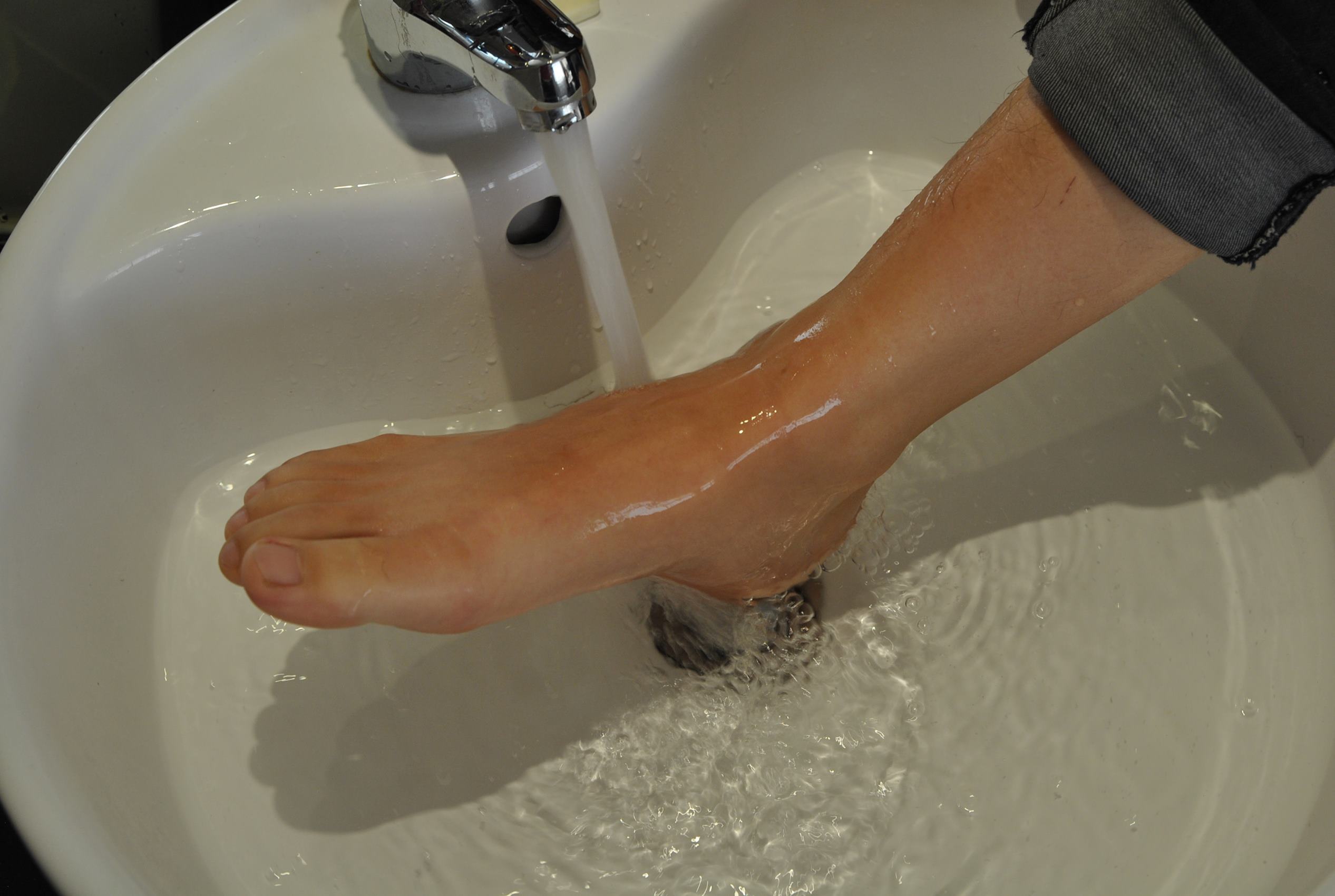 图片[30]-自由摄影 No.170 受伤了玉足 [51P] – 速更版-美库