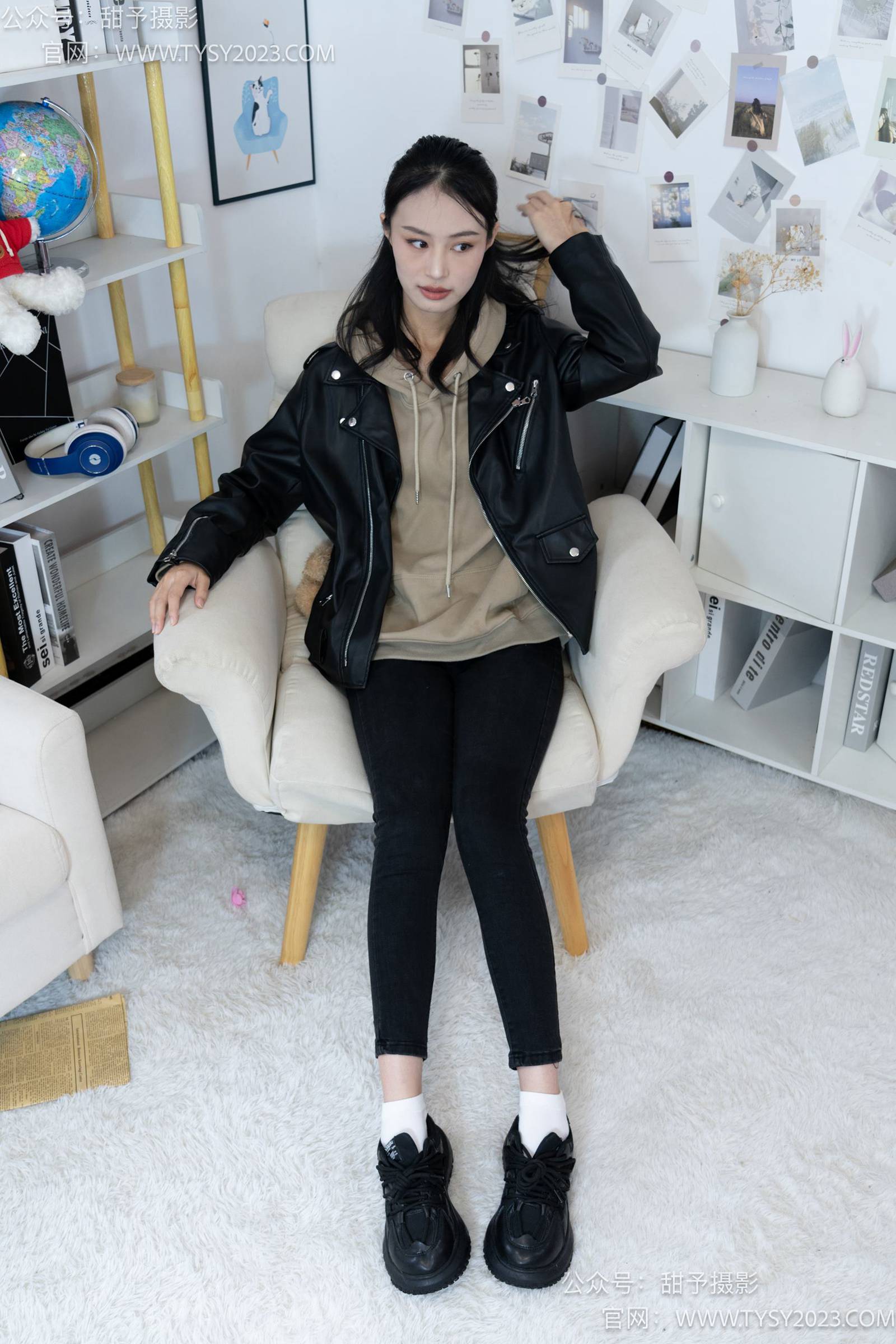 图片[12]-甜予摄影 NO.014 肉肉-运动鞋、白棉袜、裸足[116P] – 速更版-美库