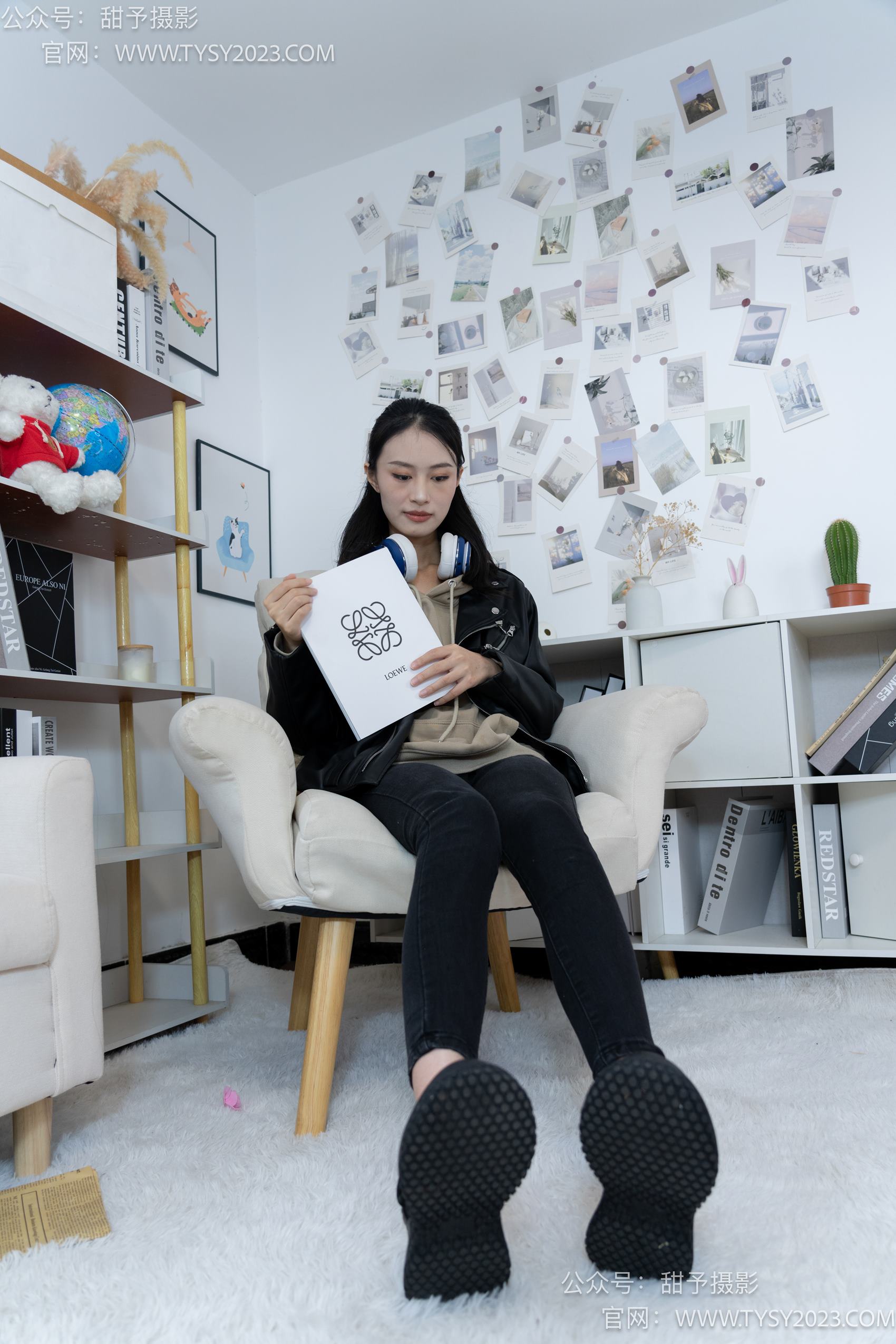 图片[20]-甜予摄影 NO.014 肉肉-运动鞋、白棉袜、裸足[116P] – 速更版-美库