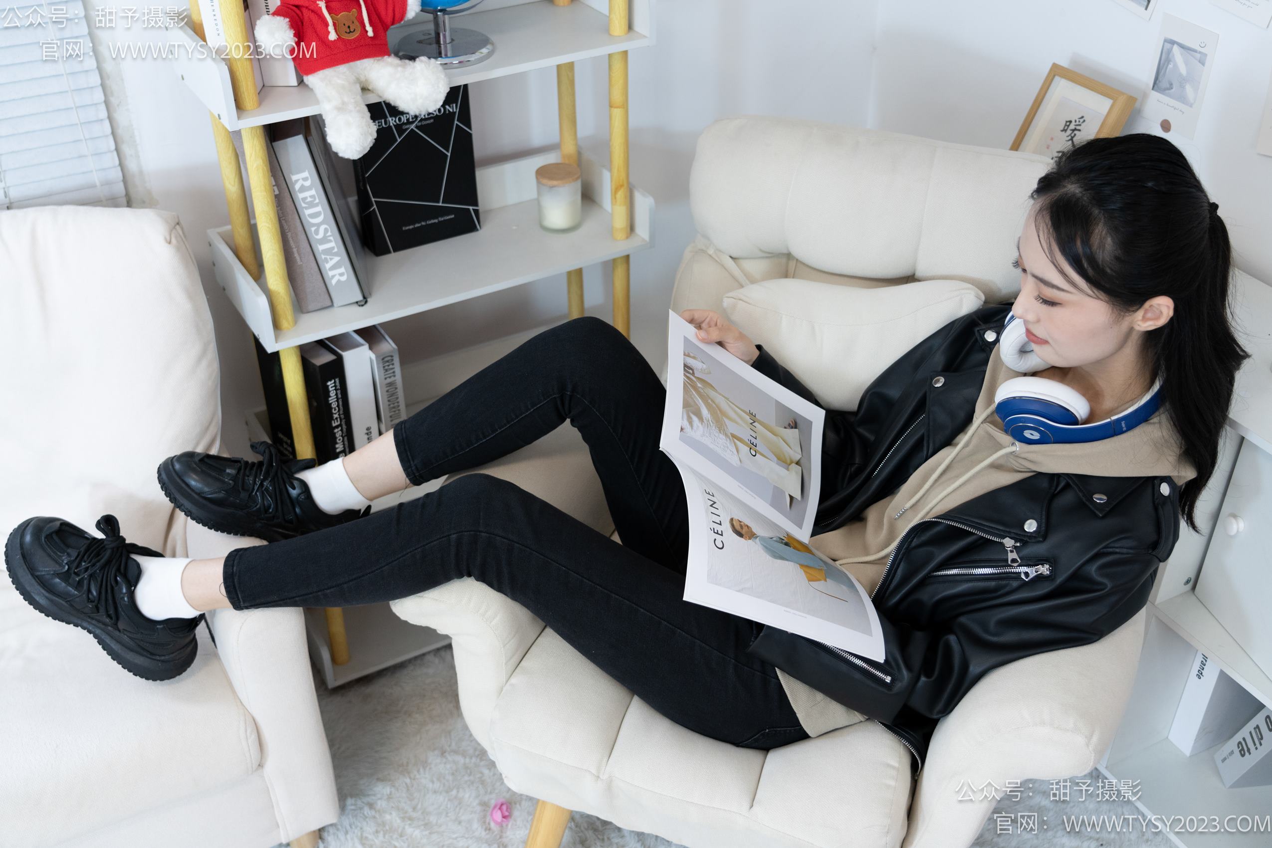 图片[32]-甜予摄影 NO.014 肉肉-运动鞋、白棉袜、裸足[116P] – 速更版-美库