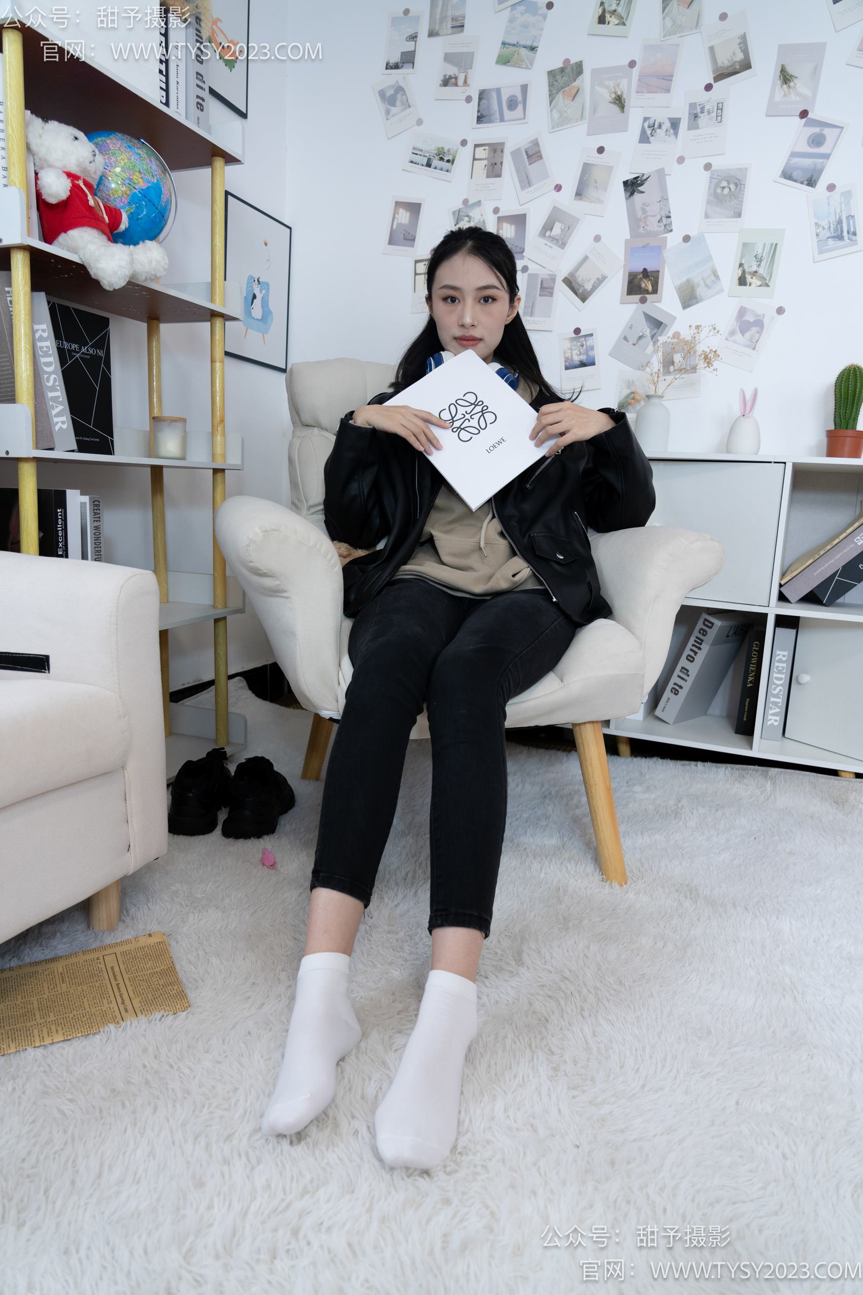 图片[42]-甜予摄影 NO.014 肉肉-运动鞋、白棉袜、裸足[116P] – 速更版-美库