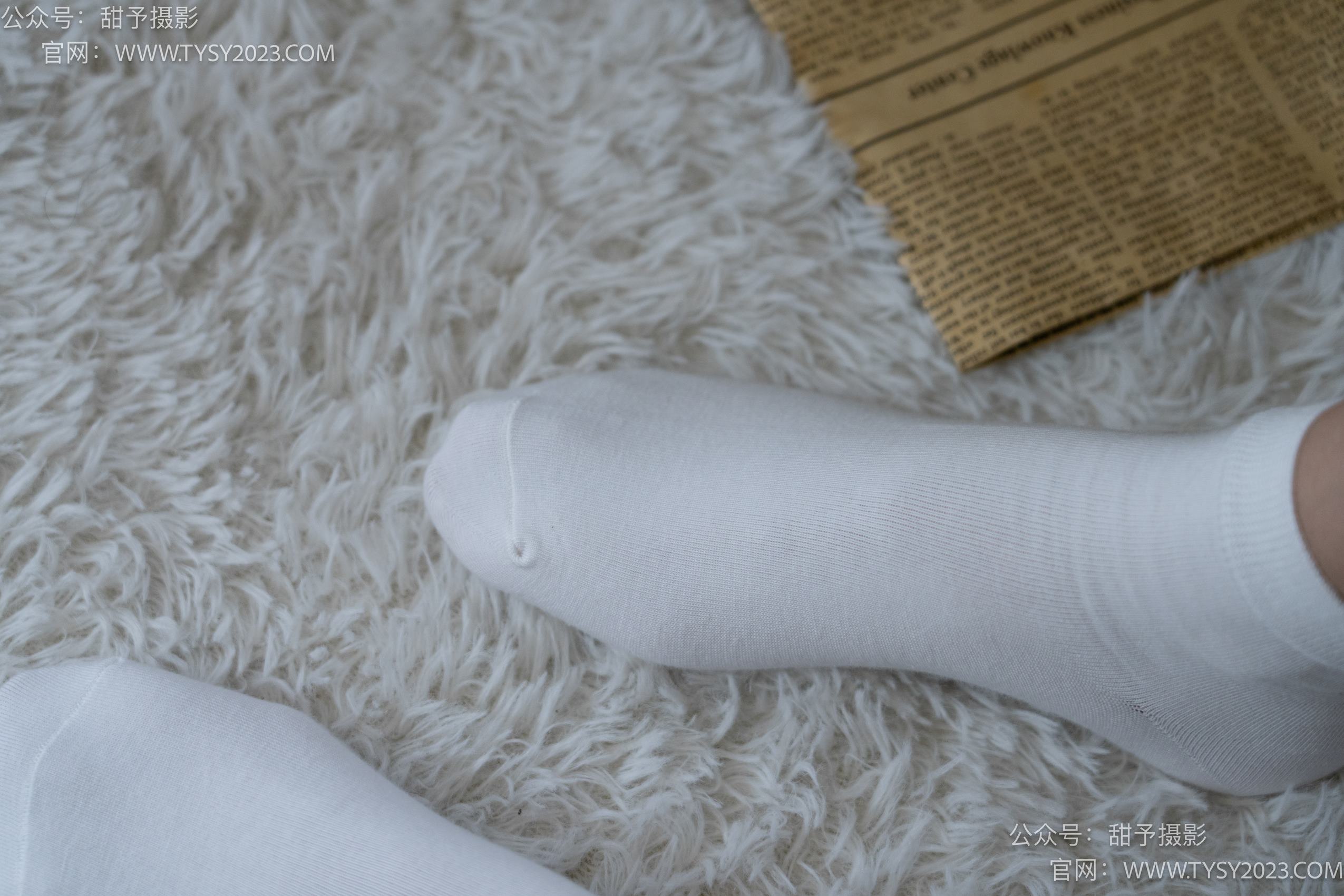 图片[51]-甜予摄影 NO.014 肉肉-运动鞋、白棉袜、裸足[116P] – 速更版-美库