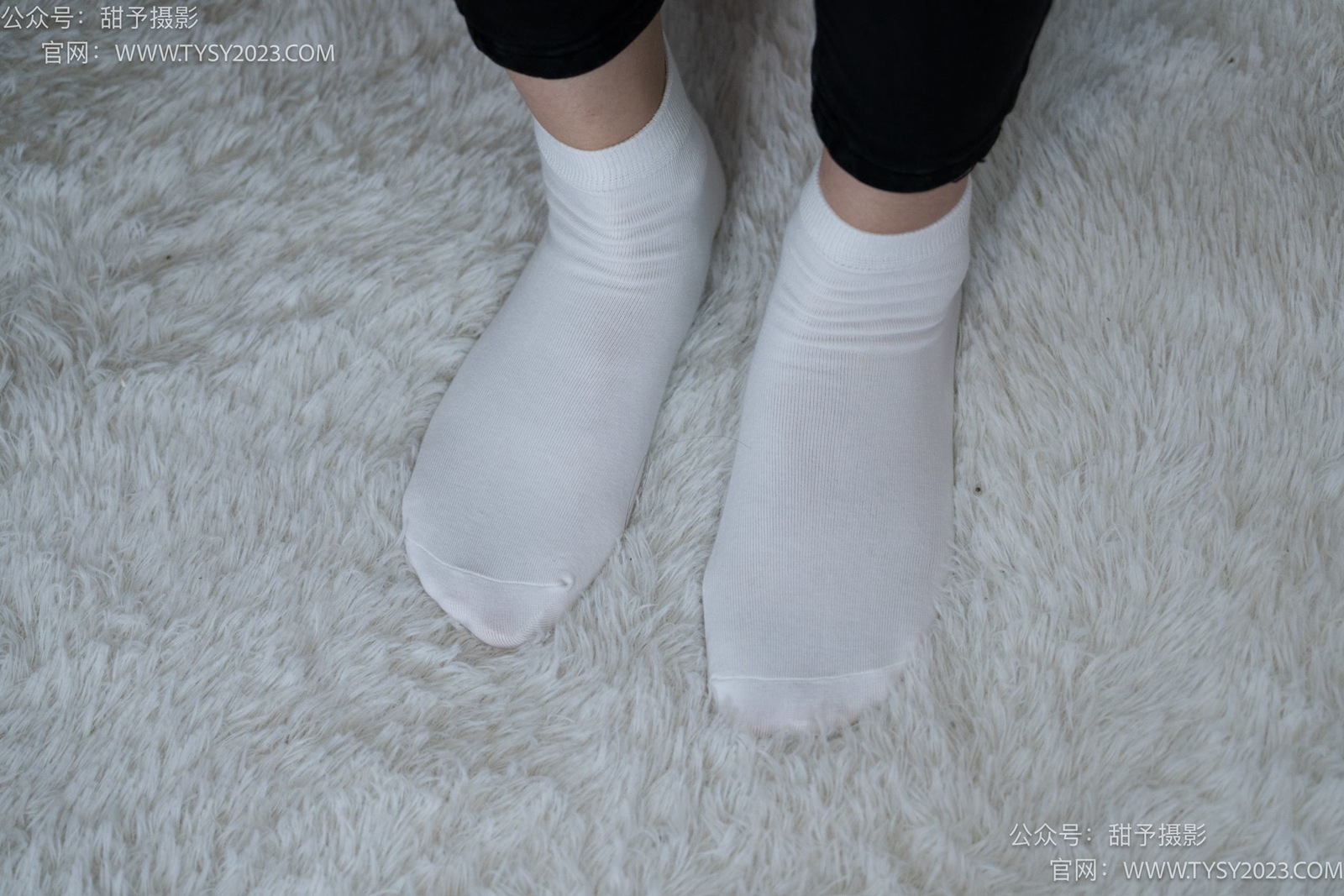 图片[52]-甜予摄影 NO.014 肉肉-运动鞋、白棉袜、裸足[116P] – 速更版-美库