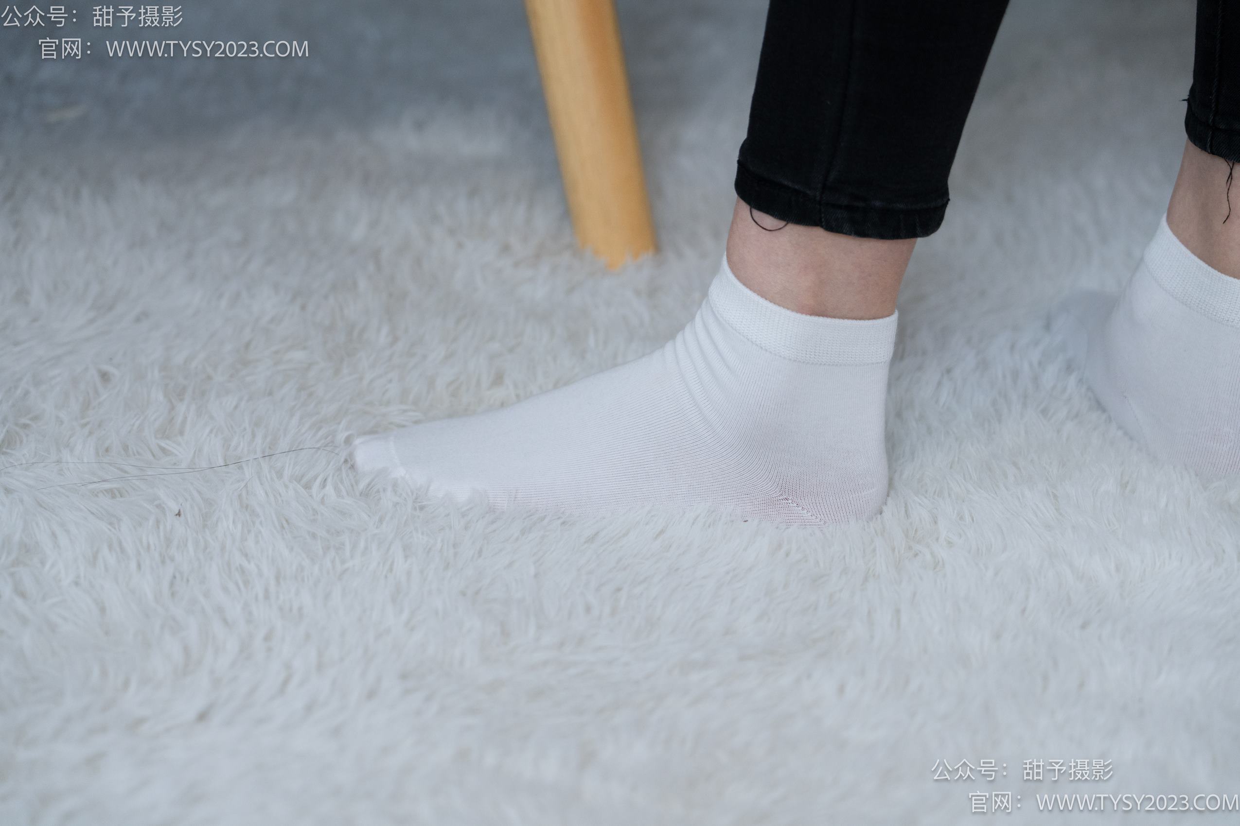 图片[54]-甜予摄影 NO.014 肉肉-运动鞋、白棉袜、裸足[116P] – 速更版-美库
