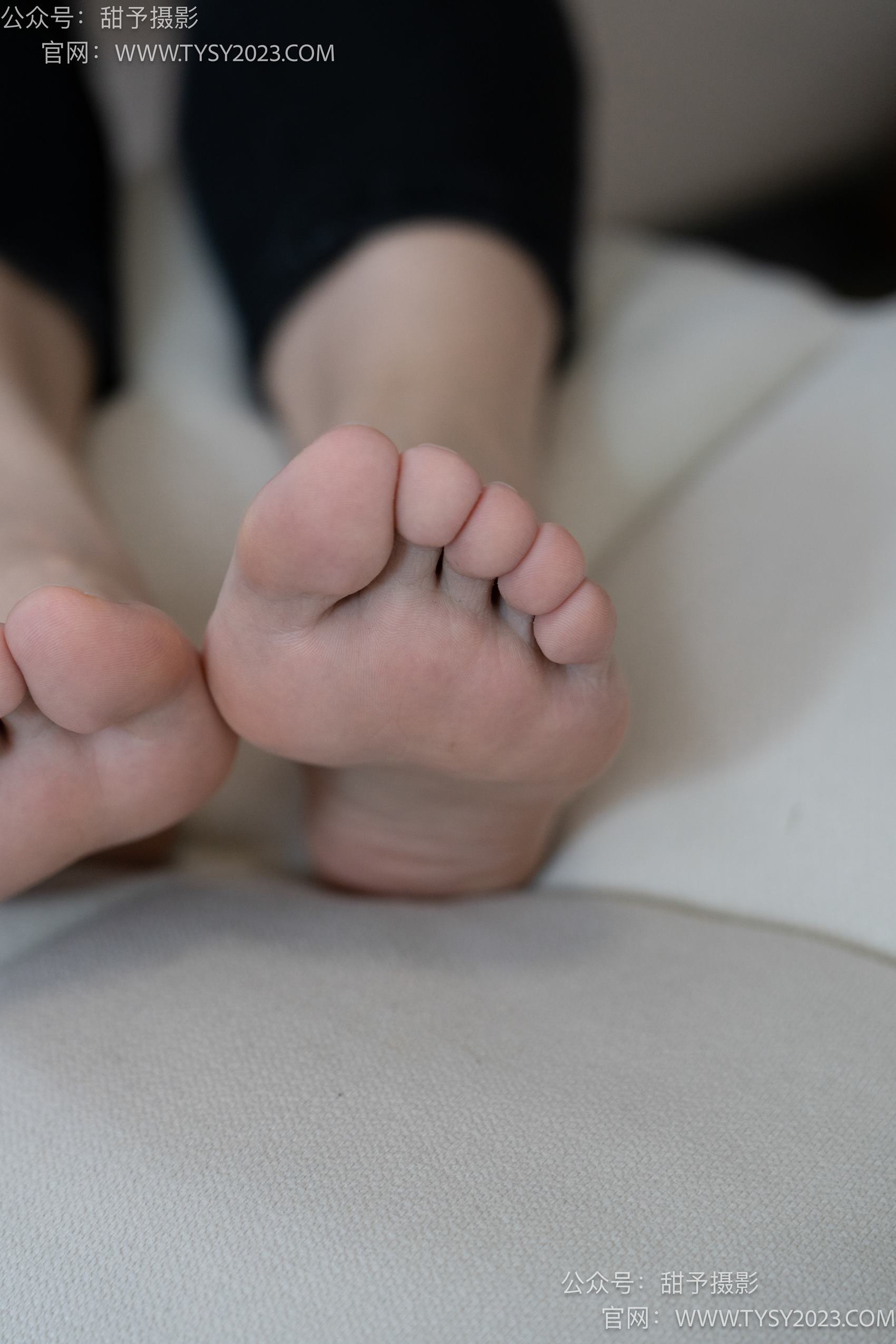 图片[82]-甜予摄影 NO.014 肉肉-运动鞋、白棉袜、裸足[116P] – 速更版-美库