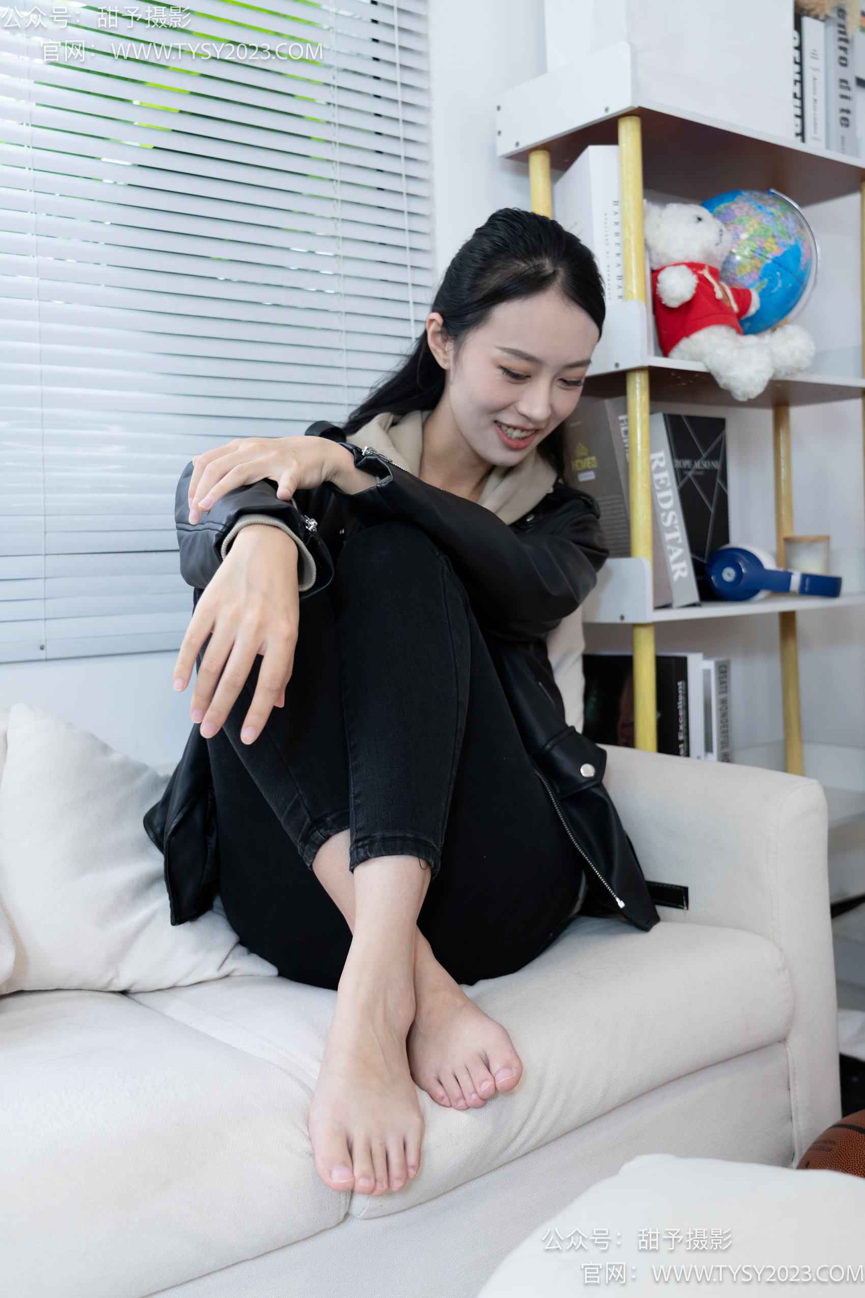 图片[112]-甜予摄影 NO.014 肉肉-运动鞋、白棉袜、裸足[116P] – 速更版-美库