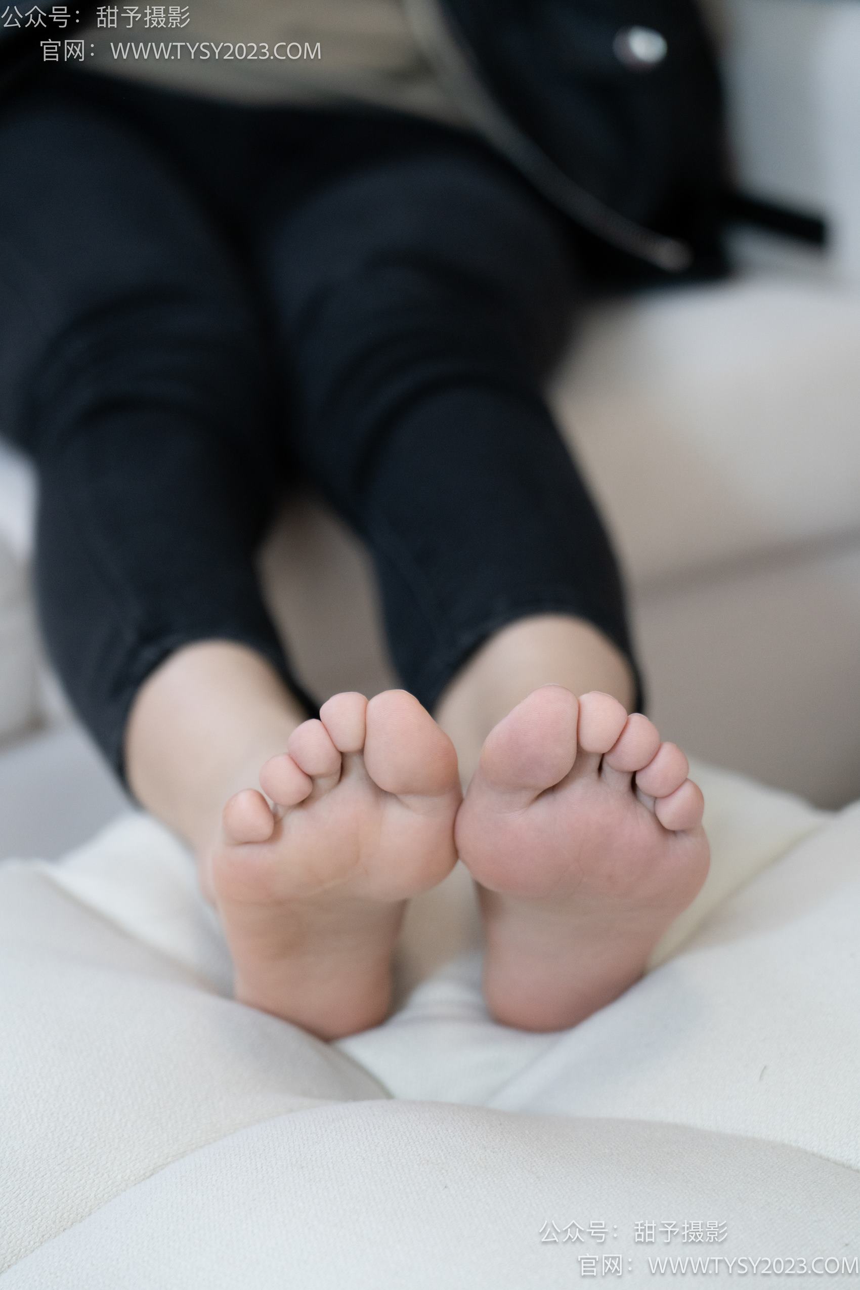 图片[116]-甜予摄影 NO.014 肉肉-运动鞋、白棉袜、裸足[116P] – 速更版-美库