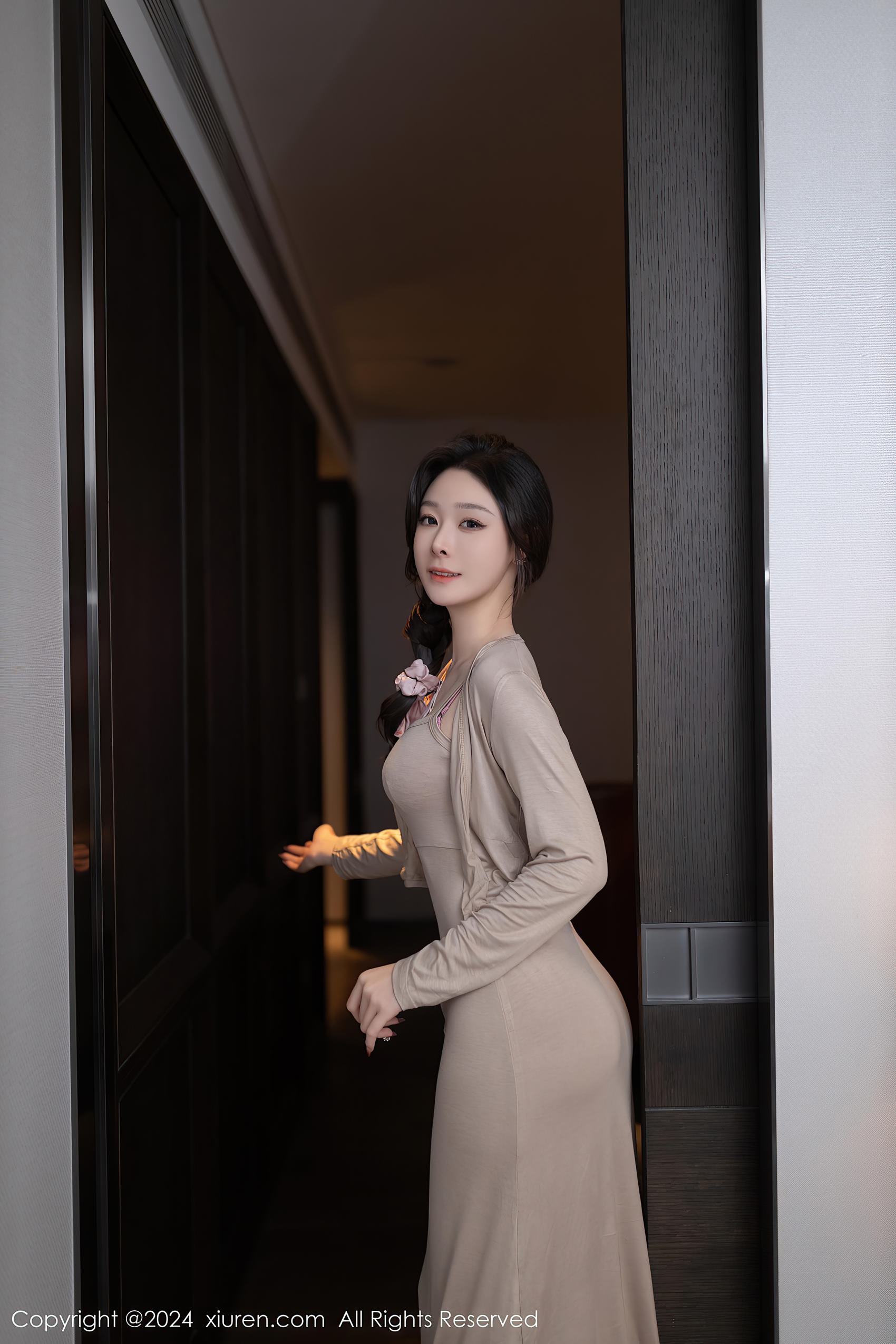 图片[14]-[Xiuren秀人网]2024.04.18 NO.8417 小逗逗 老公在吗 [12+1P] – 速更版-美库