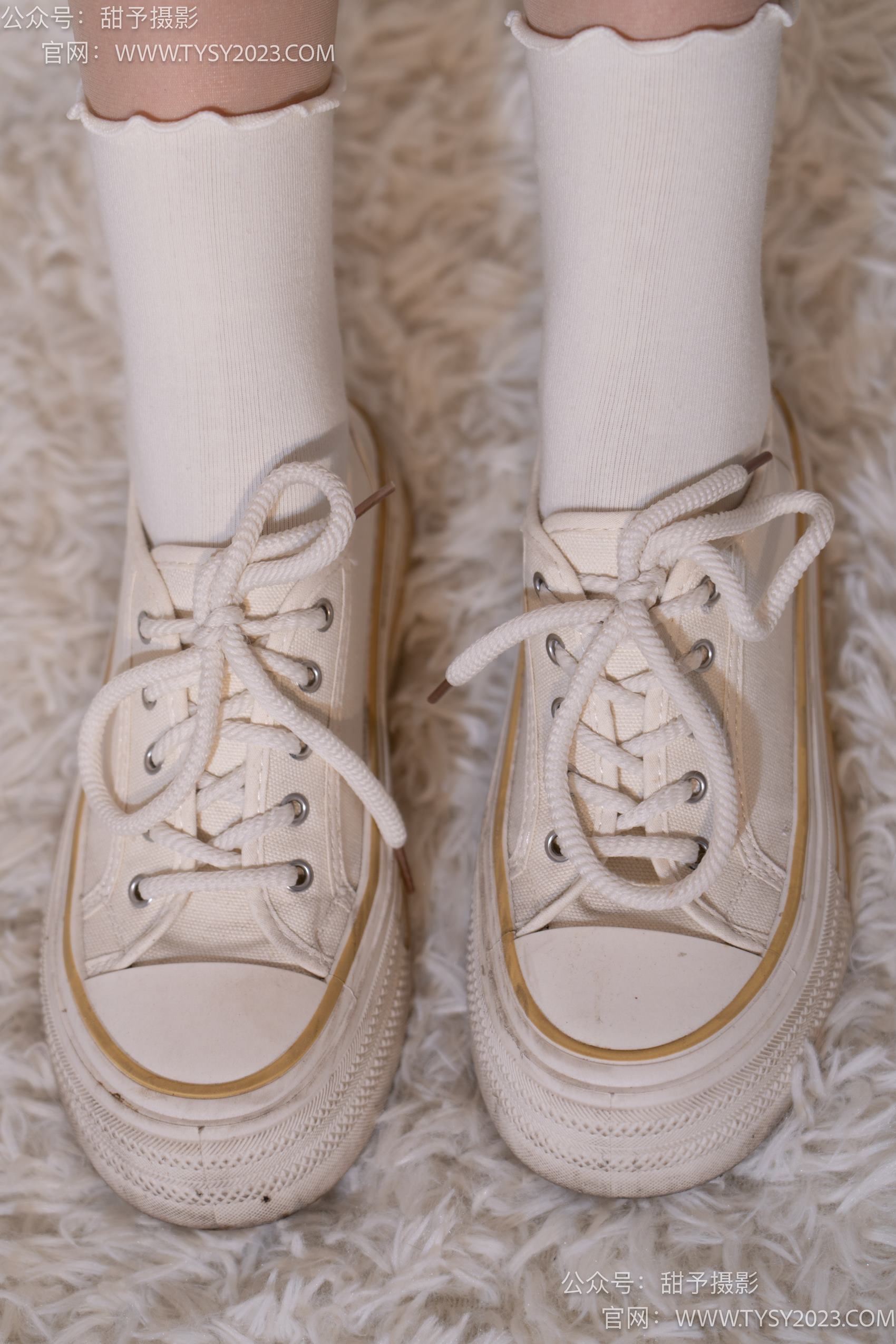图片[27]-甜予摄影 NO.015 璇璇-帆布鞋、白棉袜、肉丝[143P] – 速更版-美库