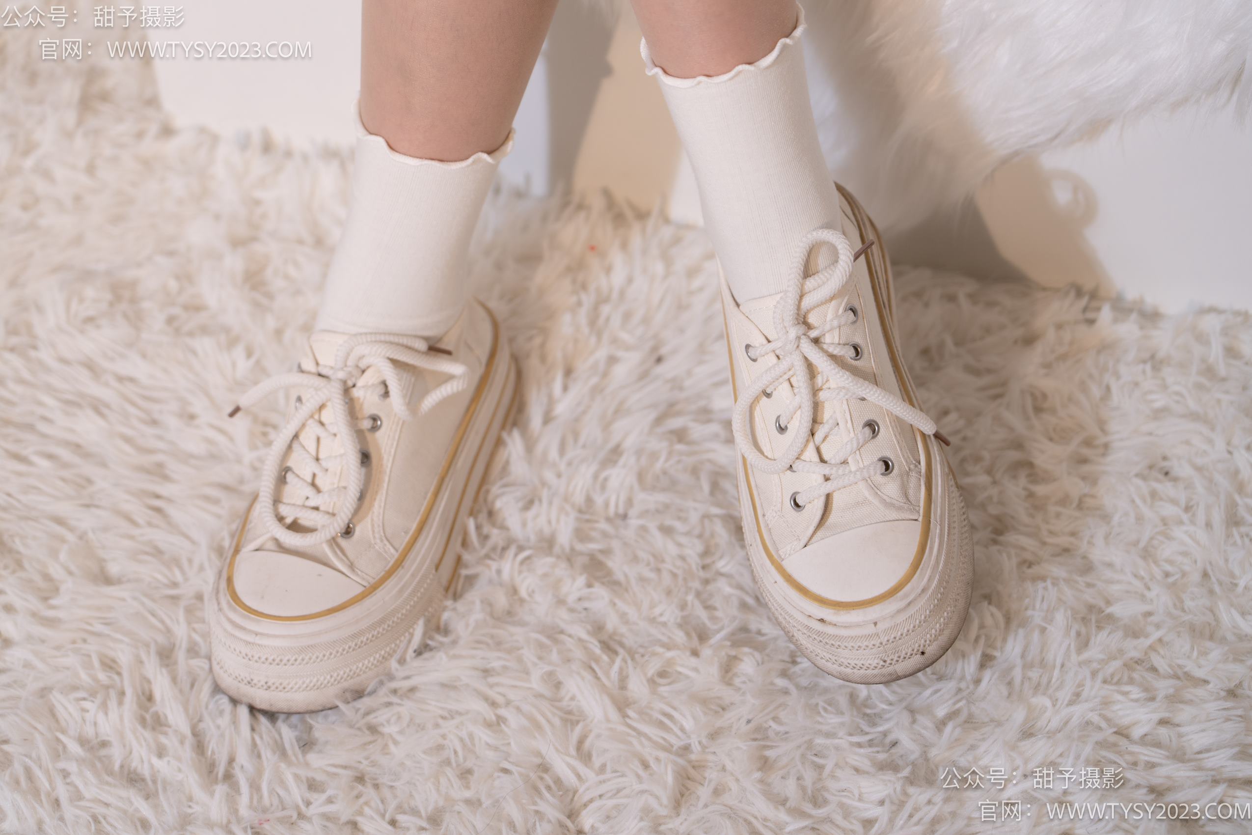 图片[43]-甜予摄影 NO.015 璇璇-帆布鞋、白棉袜、肉丝[143P] – 速更版-美库