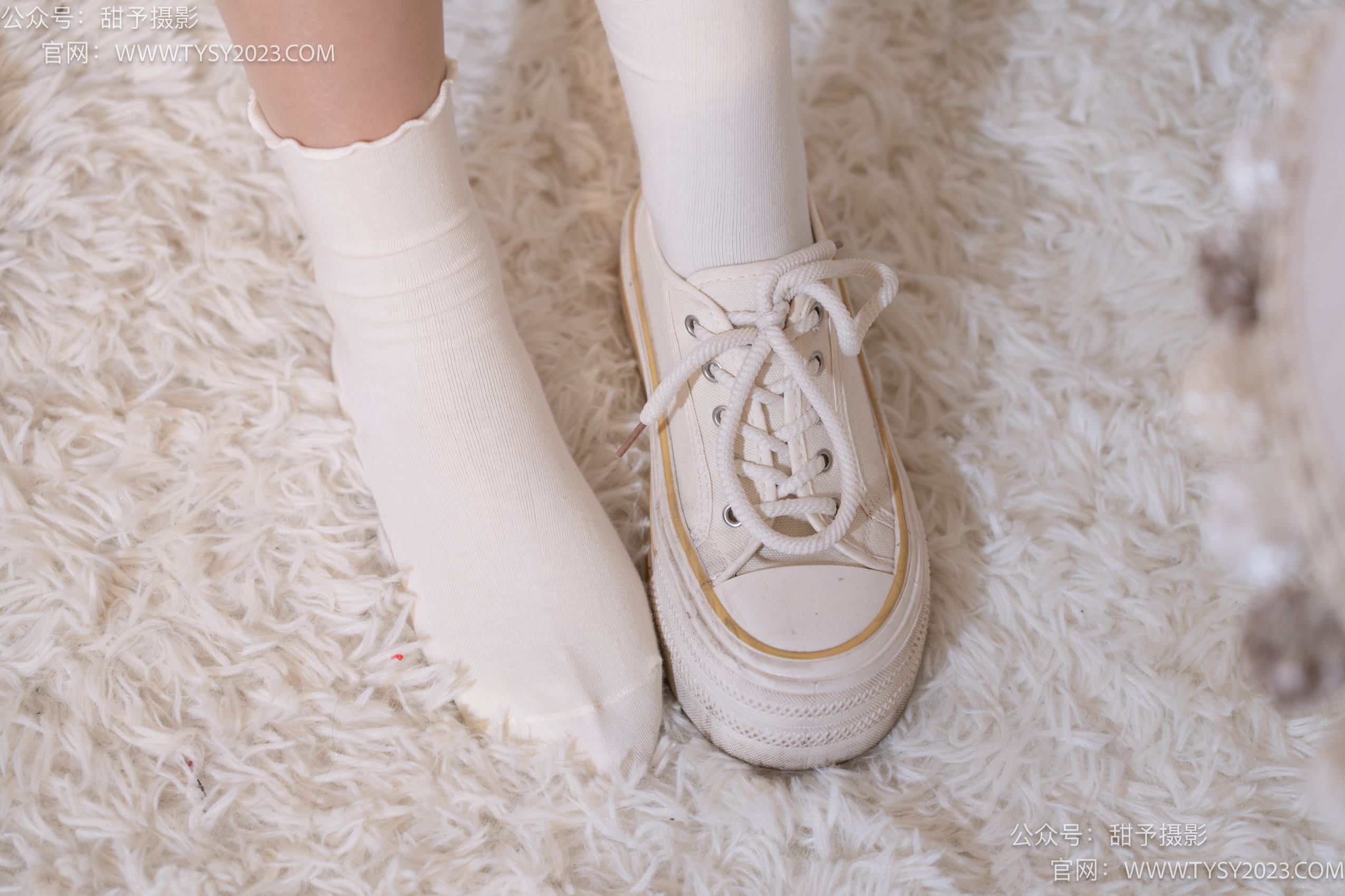 图片[46]-甜予摄影 NO.015 璇璇-帆布鞋、白棉袜、肉丝[143P] – 速更版-美库