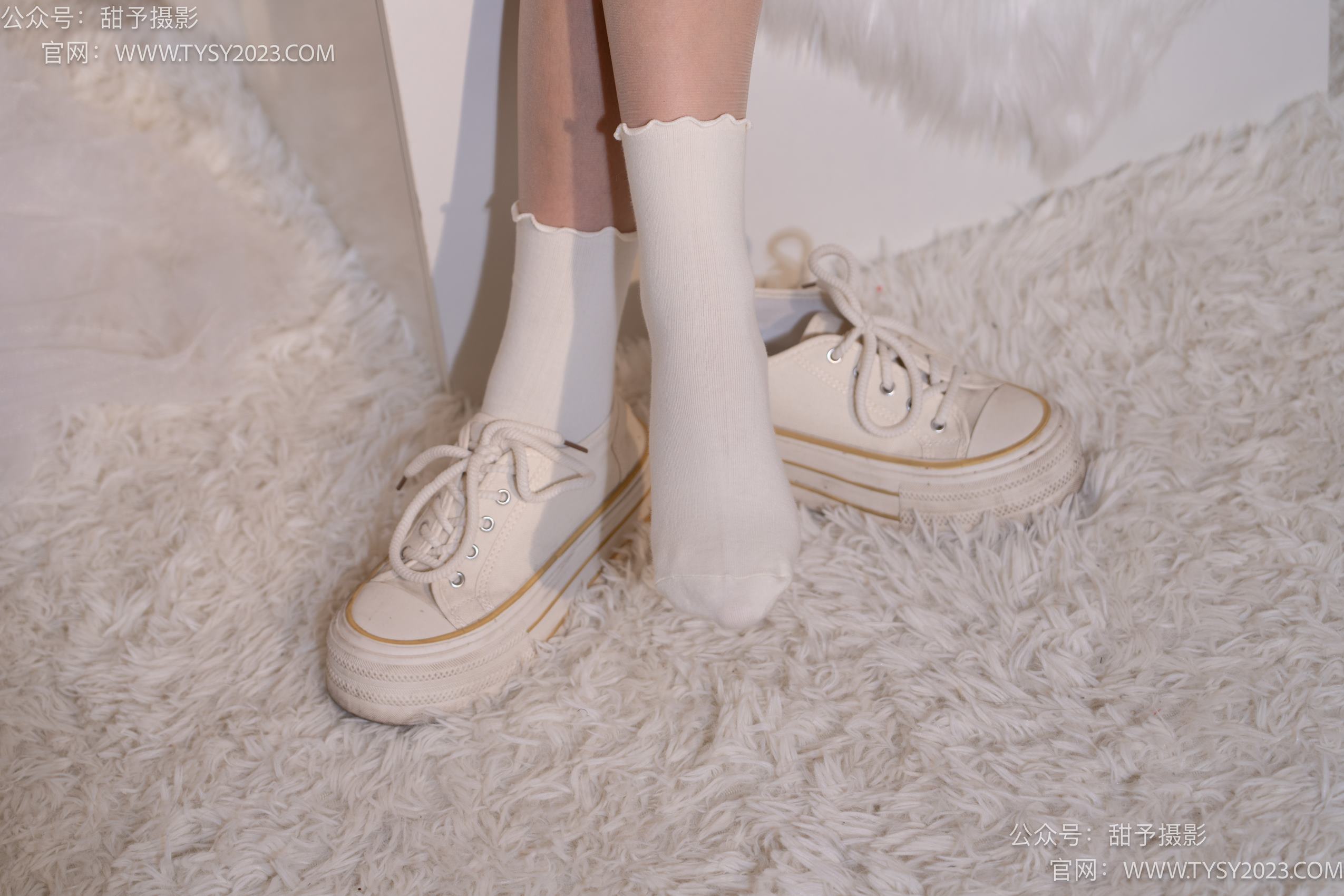 图片[50]-甜予摄影 NO.015 璇璇-帆布鞋、白棉袜、肉丝[143P] – 速更版-美库