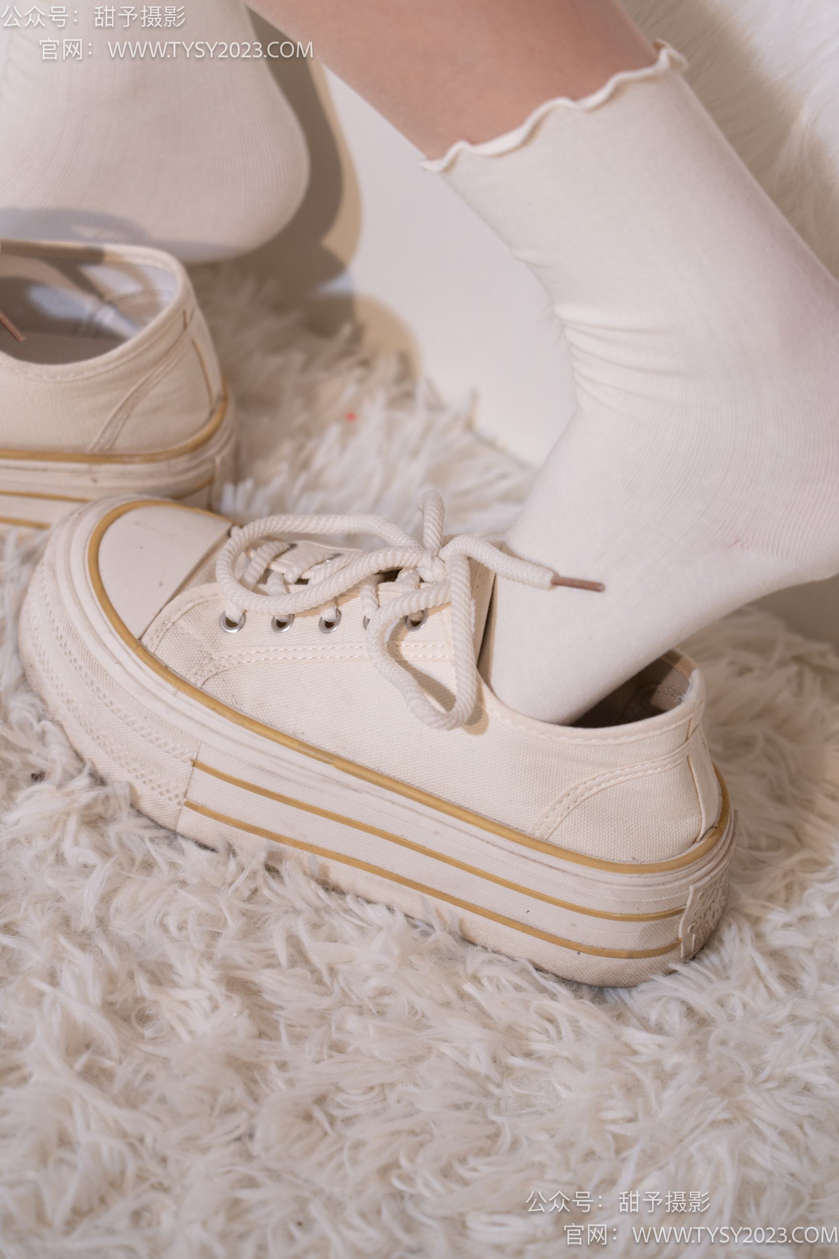 图片[53]-甜予摄影 NO.015 璇璇-帆布鞋、白棉袜、肉丝[143P] – 速更版-美库