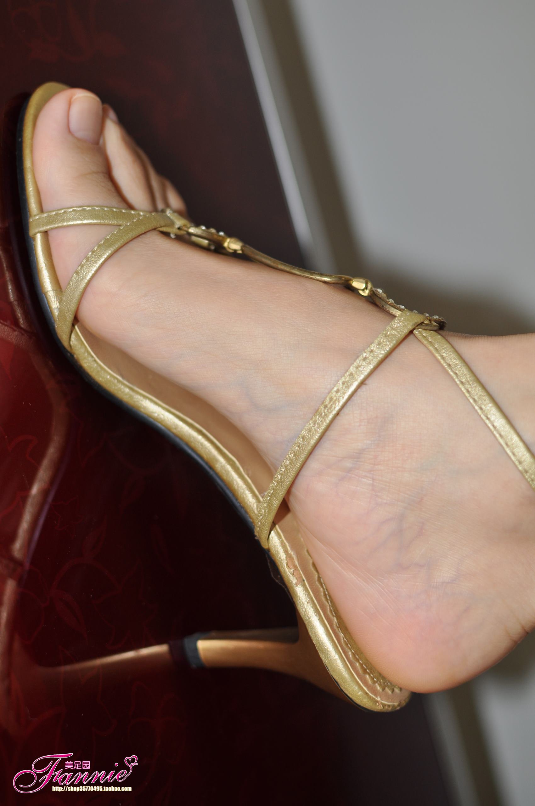 图片[18]-Fannie芬妮每足园 No.440 素雅-金色高跟鞋-2[70P] – 速更版-美库