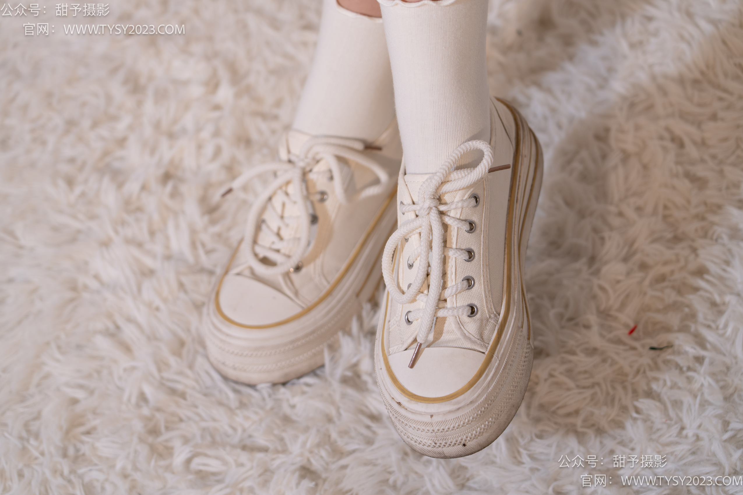 图片[143]-甜予摄影 NO.015 璇璇-帆布鞋、白棉袜、肉丝[143P] – 速更版-美库