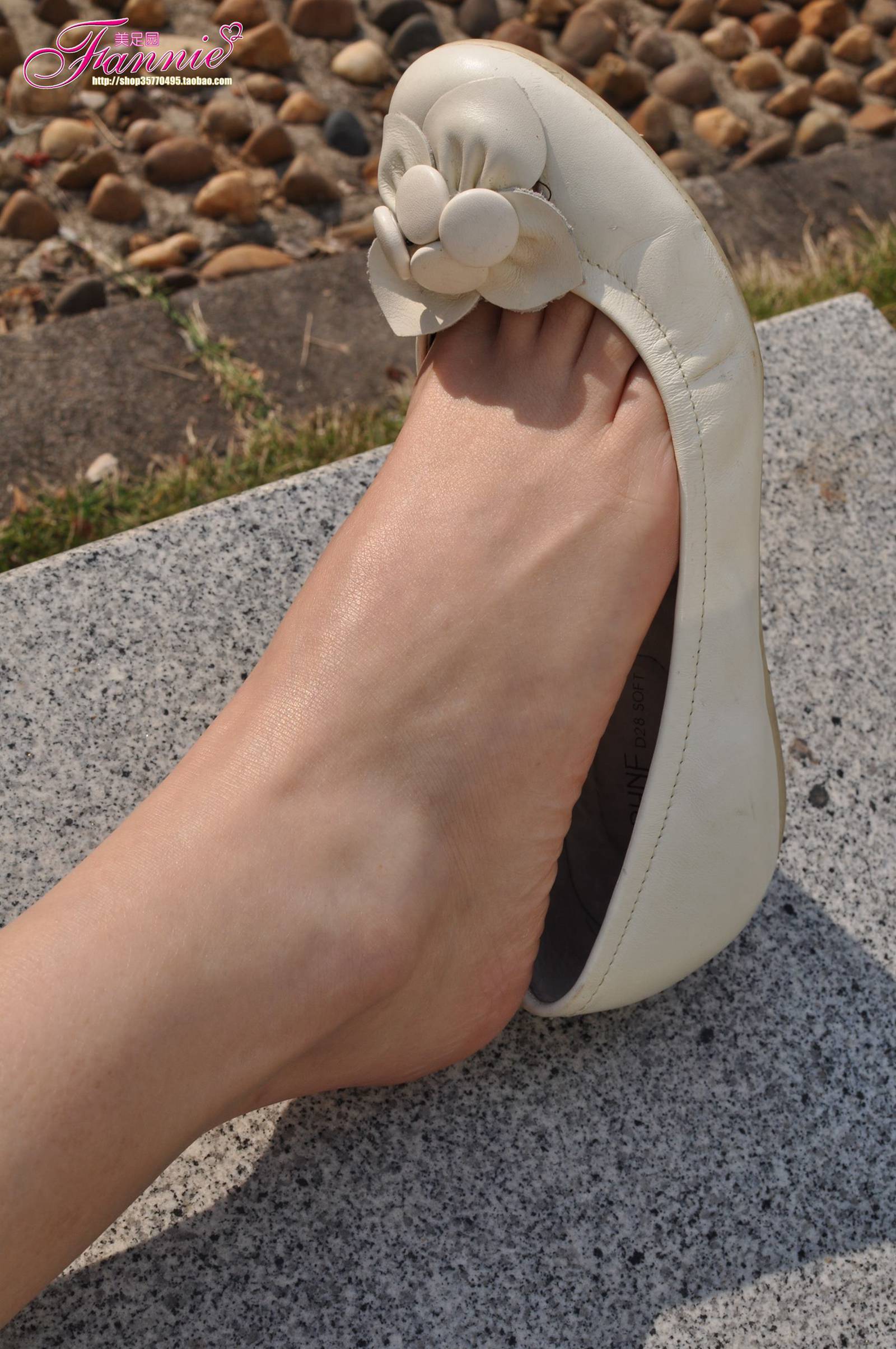 图片[16]-Fannie芬妮每足园 No.443 特辑图 高跟凉拖裸足特写[34P] – 速更版-美库