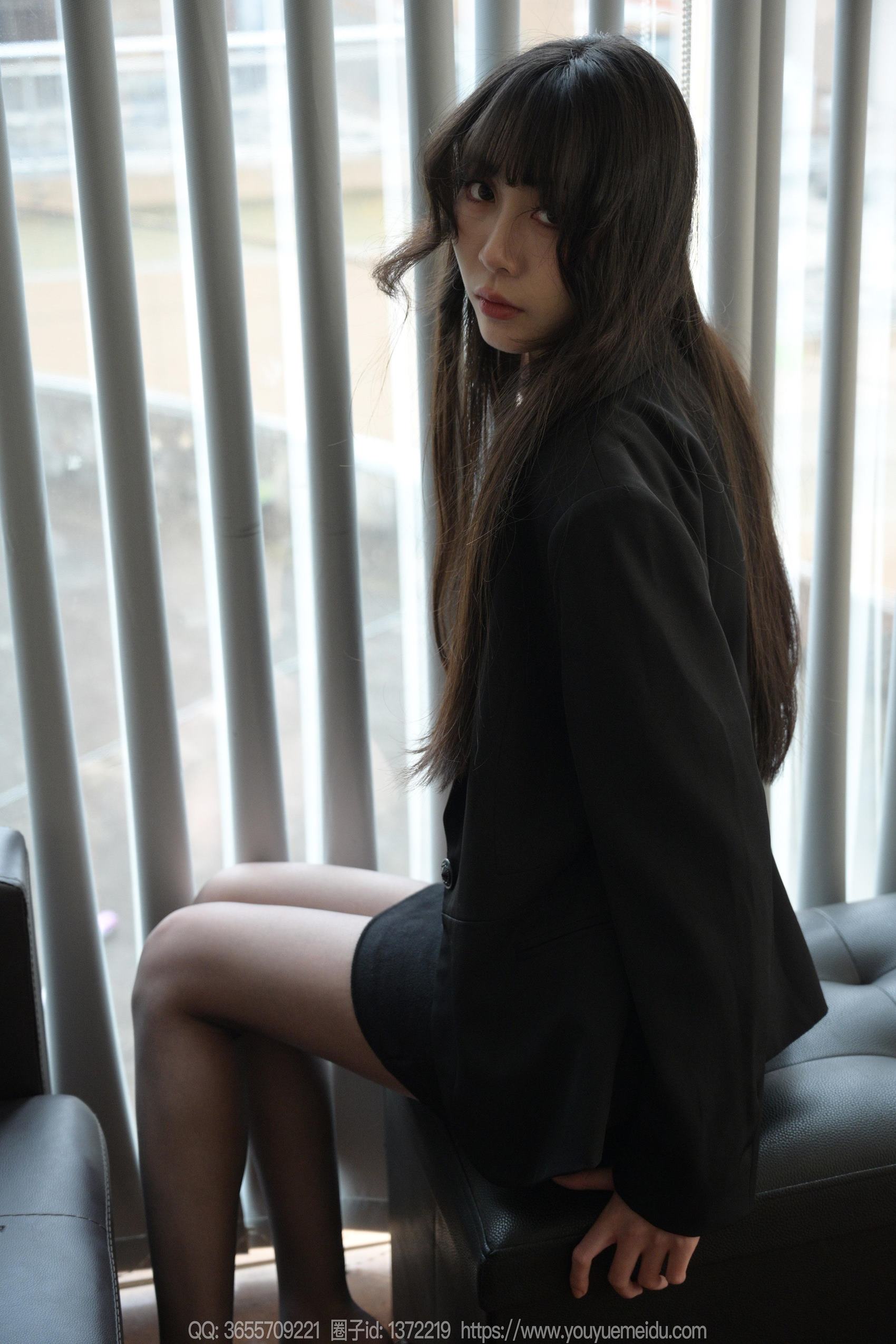 图片[26]-[IESS异思趣向] 2024.03.19 丝享家1693：团团《长腿黑执事》[94P] – 速更版-美库