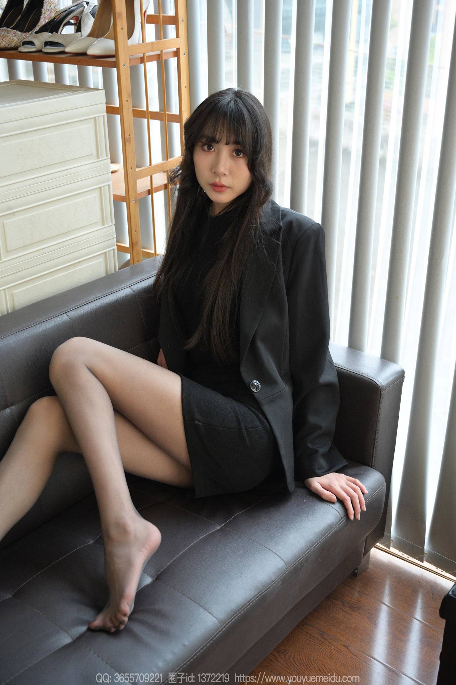 图片[60]-[IESS异思趣向] 2024.03.19 丝享家1693：团团《长腿黑执事》[94P] – 速更版-美库