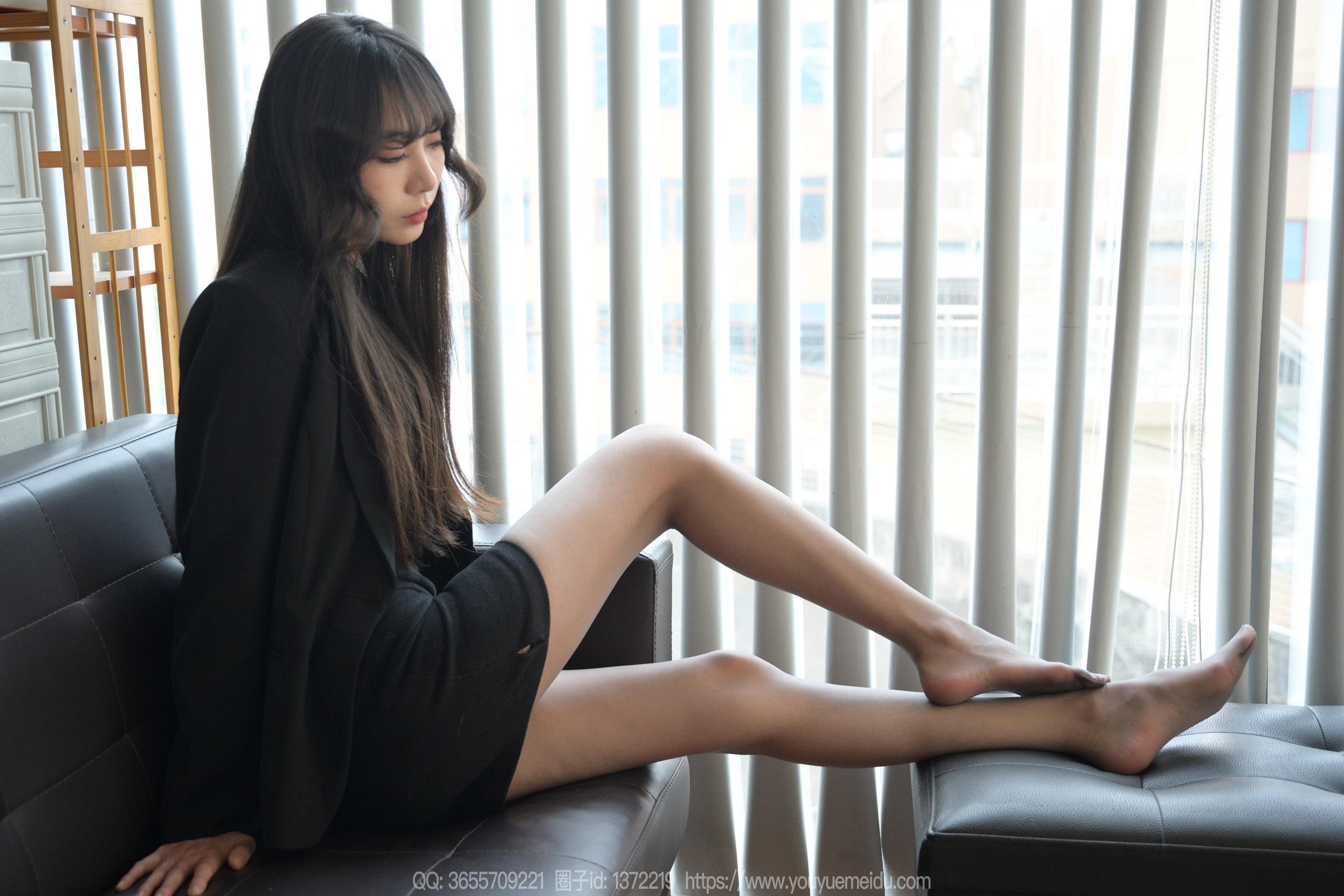 图片[70]-[IESS异思趣向] 2024.03.19 丝享家1693：团团《长腿黑执事》[94P] – 速更版-美库