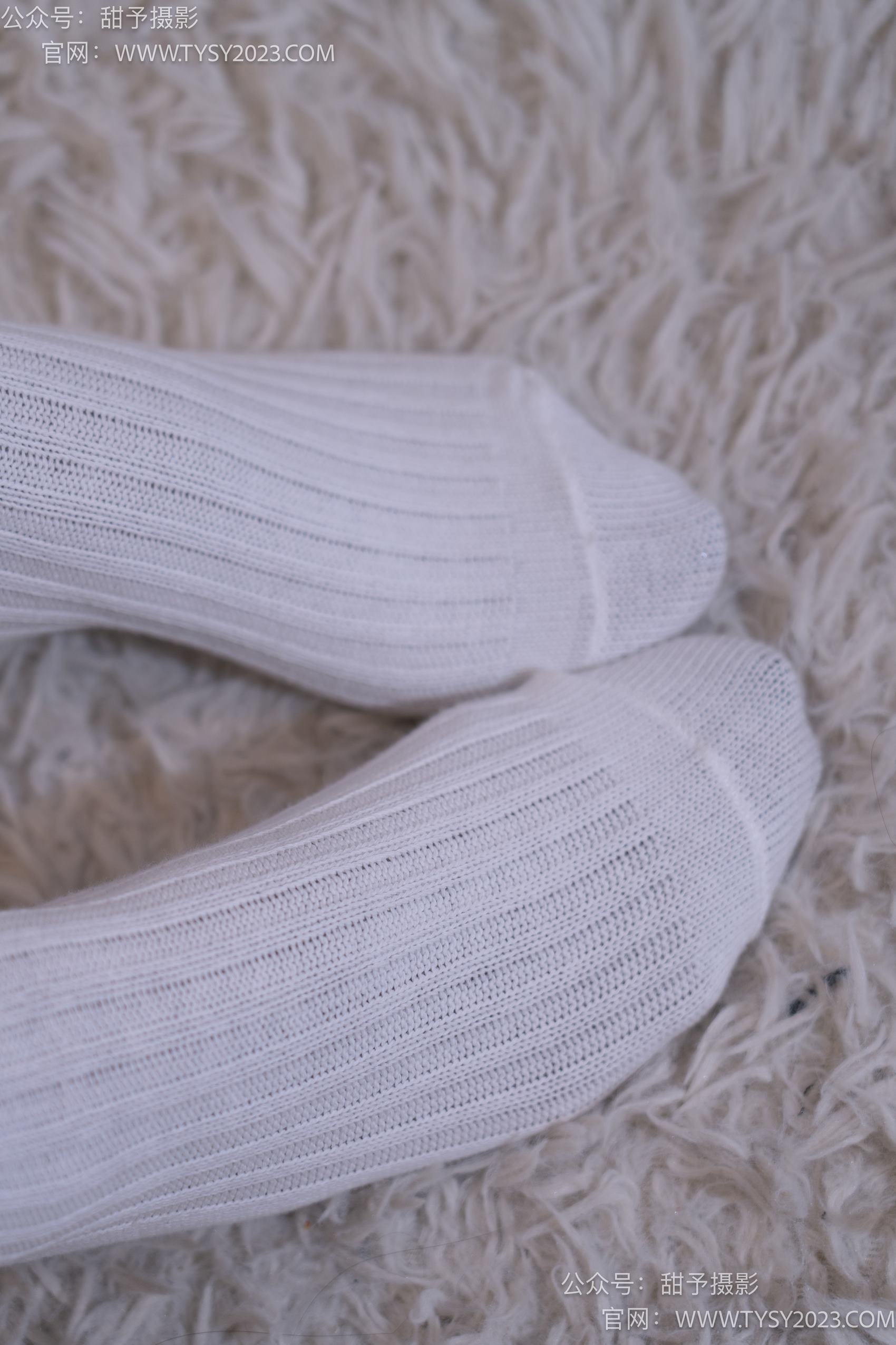 图片[28]-甜予摄影 NO.016 小野-皮鞋、白棉袜、油亮灰丝[130P] – 速更版-美库