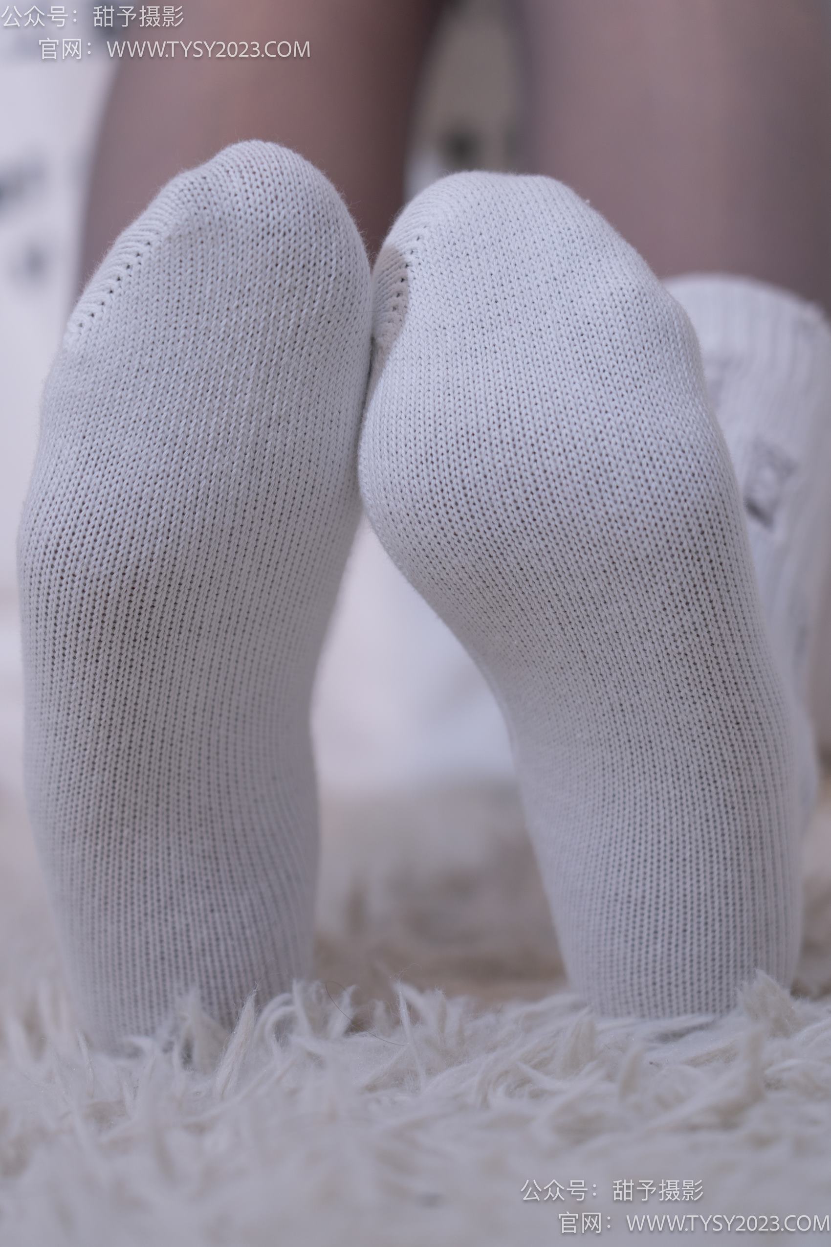 图片[34]-甜予摄影 NO.016 小野-皮鞋、白棉袜、油亮灰丝[130P] – 速更版-美库