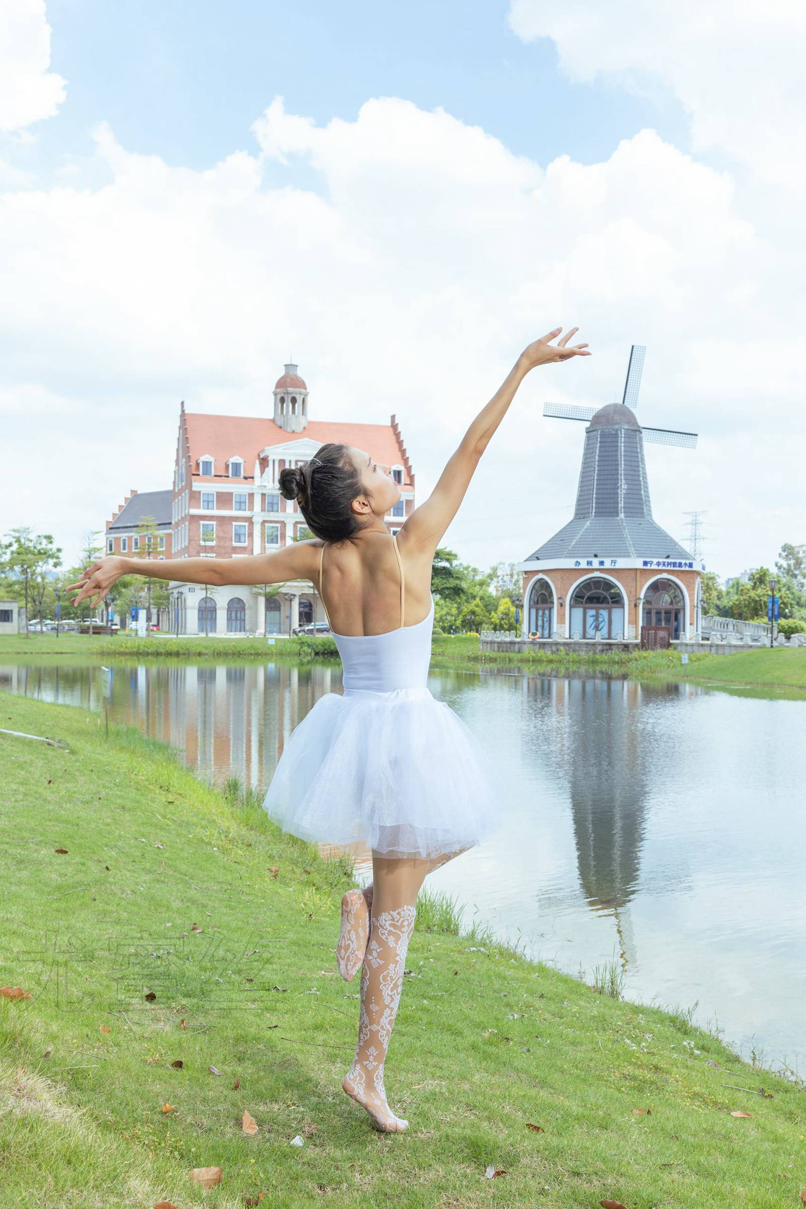 图片[15]-尤蜜丝 穿搭推广展示图集[48P] – 速更版-美库