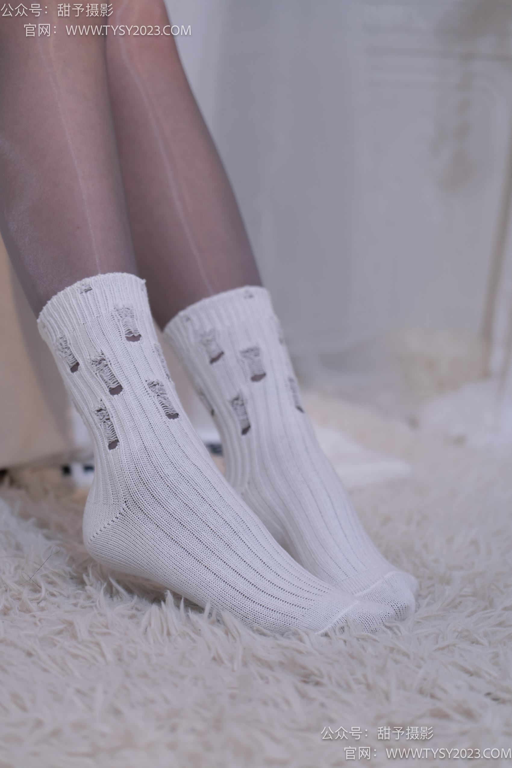 图片[51]-甜予摄影 NO.016 小野-皮鞋、白棉袜、油亮灰丝[130P] – 速更版-美库