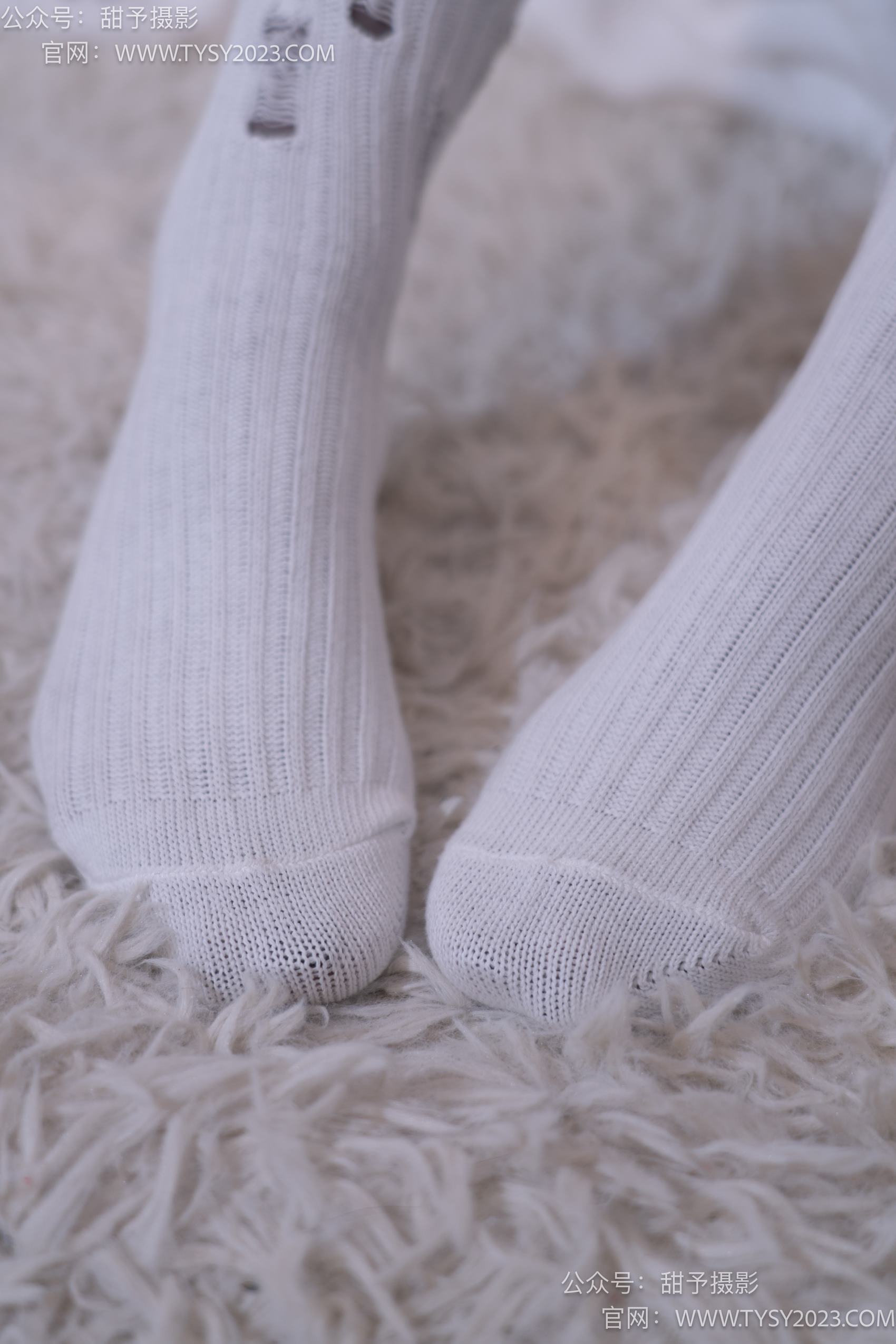 图片[53]-甜予摄影 NO.016 小野-皮鞋、白棉袜、油亮灰丝[130P] – 速更版-美库