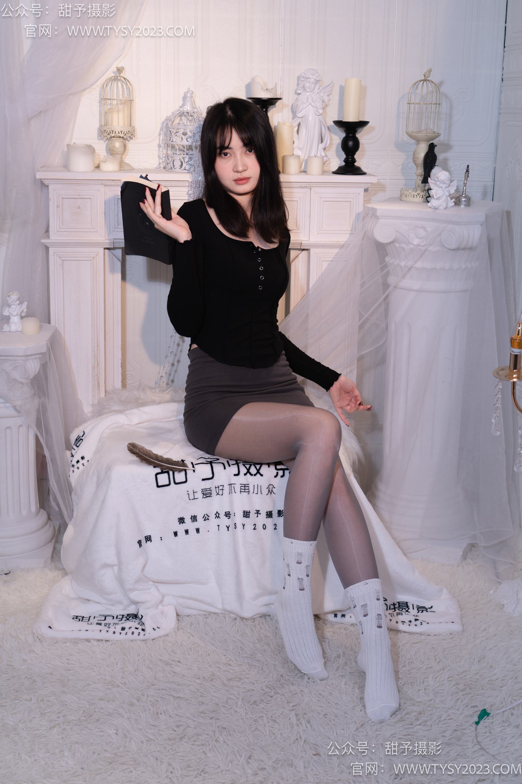 图片[56]-甜予摄影 NO.016 小野-皮鞋、白棉袜、油亮灰丝[130P] – 速更版-美库