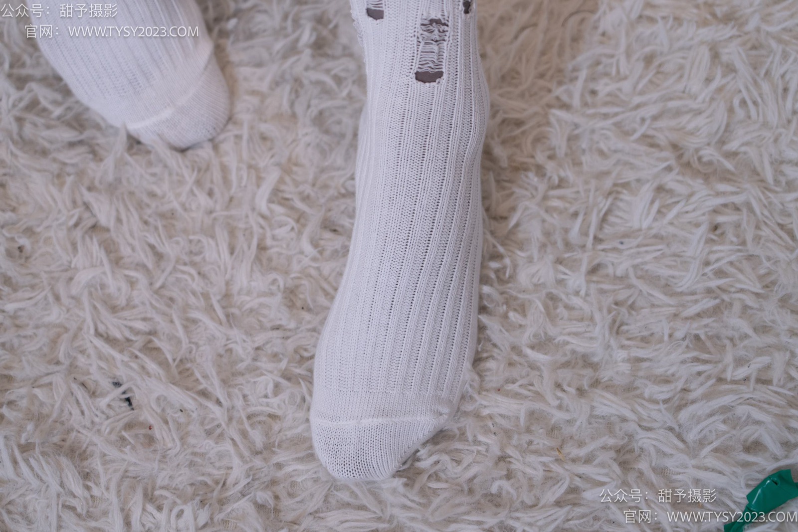 图片[60]-甜予摄影 NO.016 小野-皮鞋、白棉袜、油亮灰丝[130P] – 速更版-美库