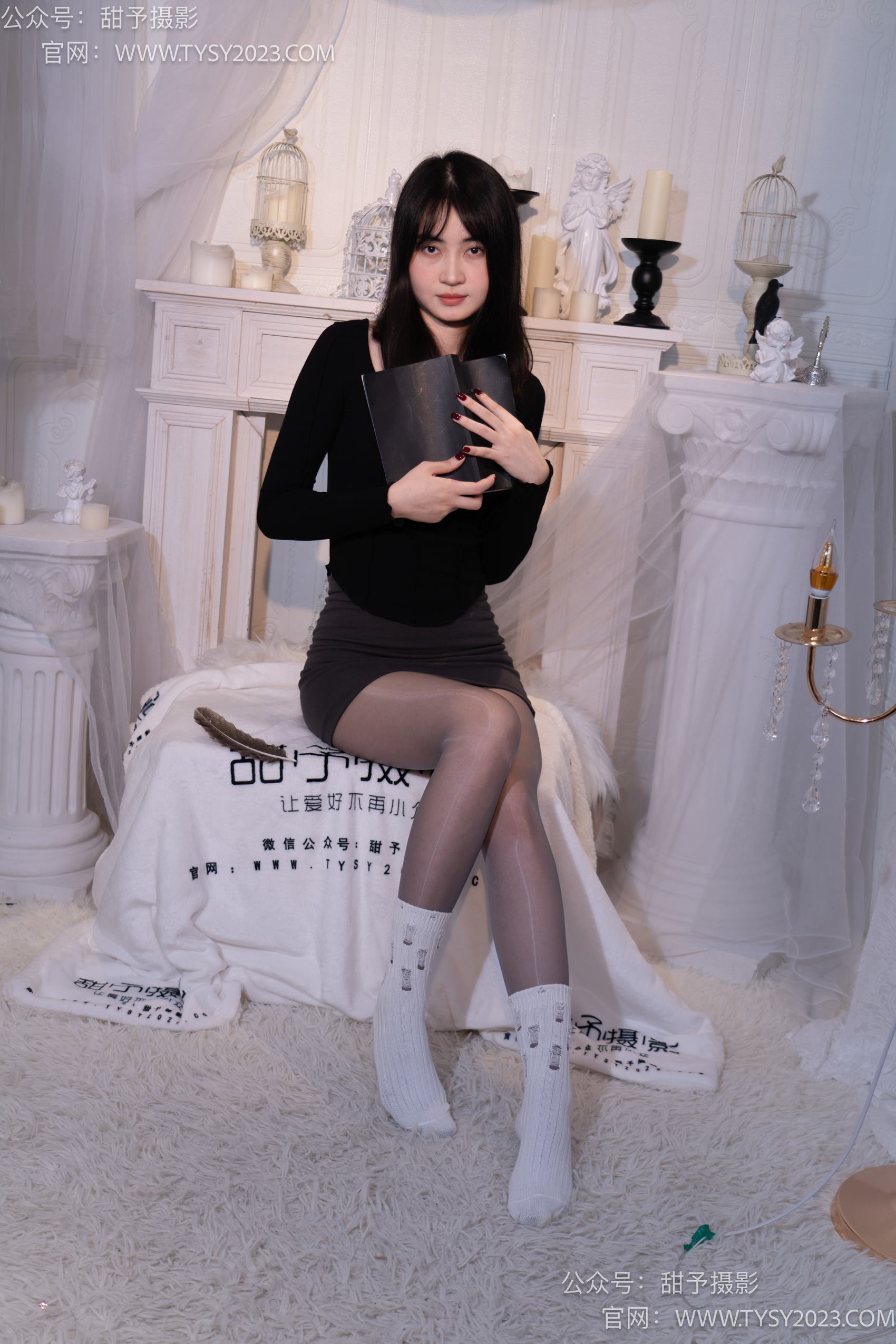 图片[61]-甜予摄影 NO.016 小野-皮鞋、白棉袜、油亮灰丝[130P] – 速更版-美库