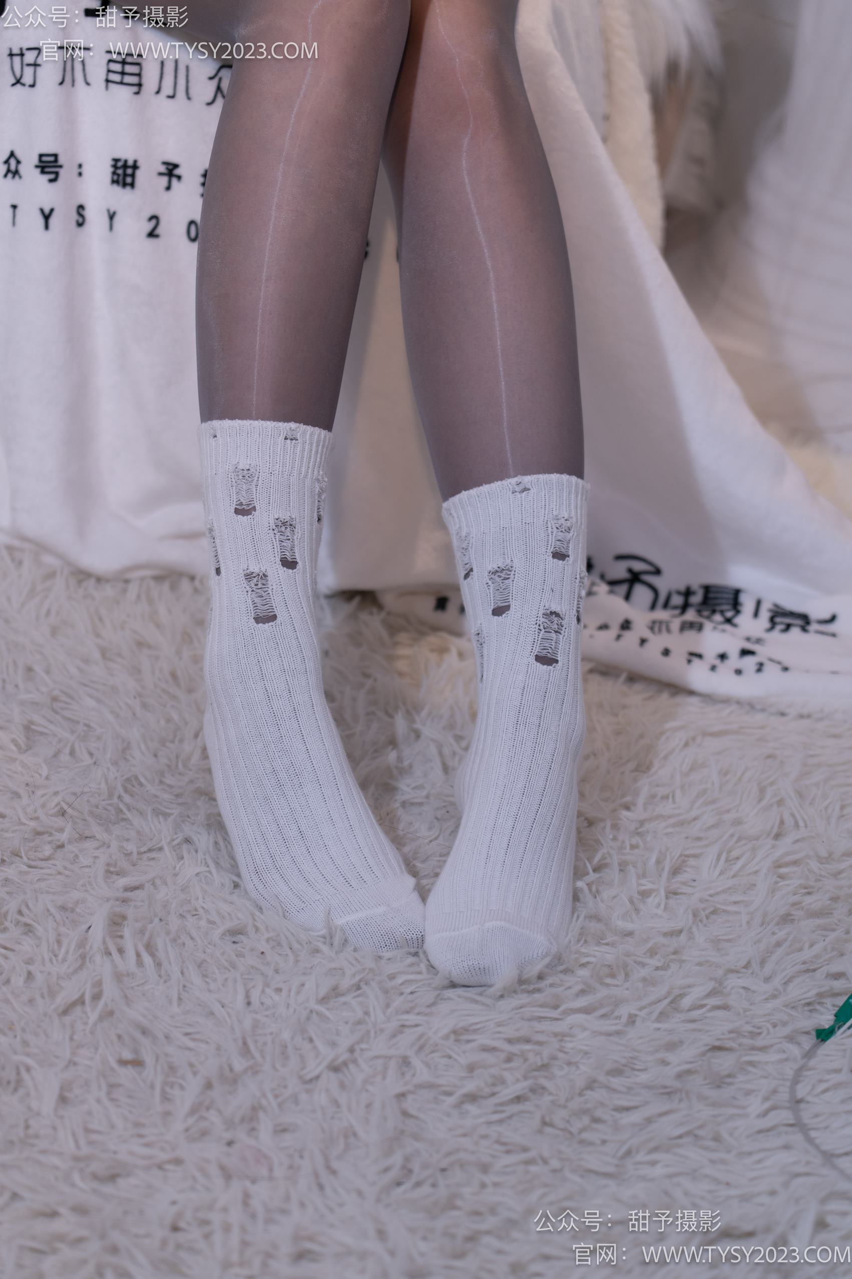 图片[62]-甜予摄影 NO.016 小野-皮鞋、白棉袜、油亮灰丝[130P] – 速更版-美库