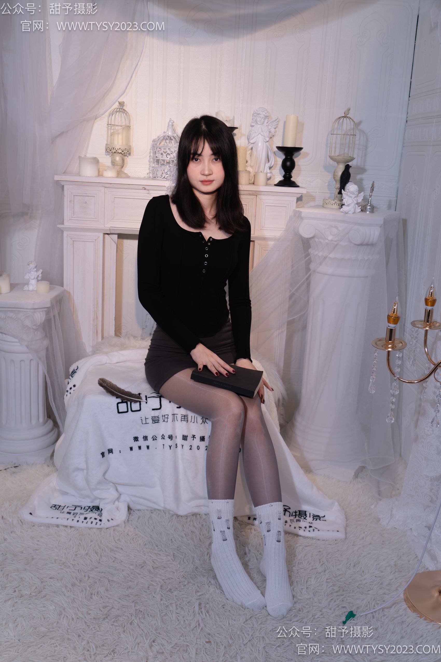 图片[64]-甜予摄影 NO.016 小野-皮鞋、白棉袜、油亮灰丝[130P] – 速更版-美库
