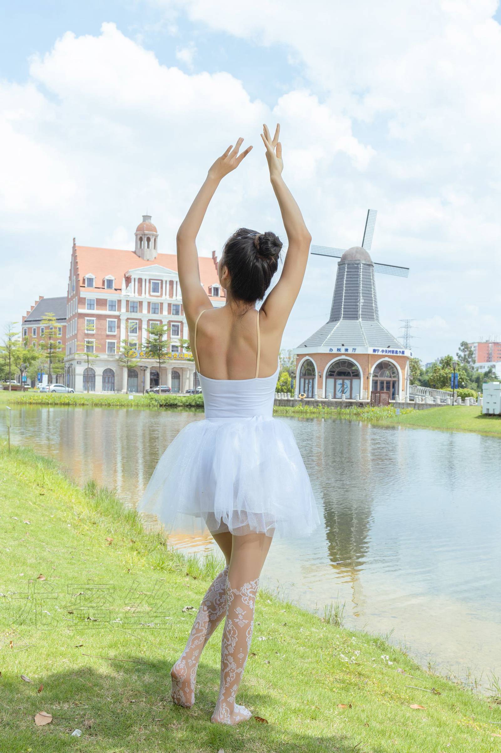 图片[39]-尤蜜丝 穿搭推广展示图集[48P] – 速更版-美库