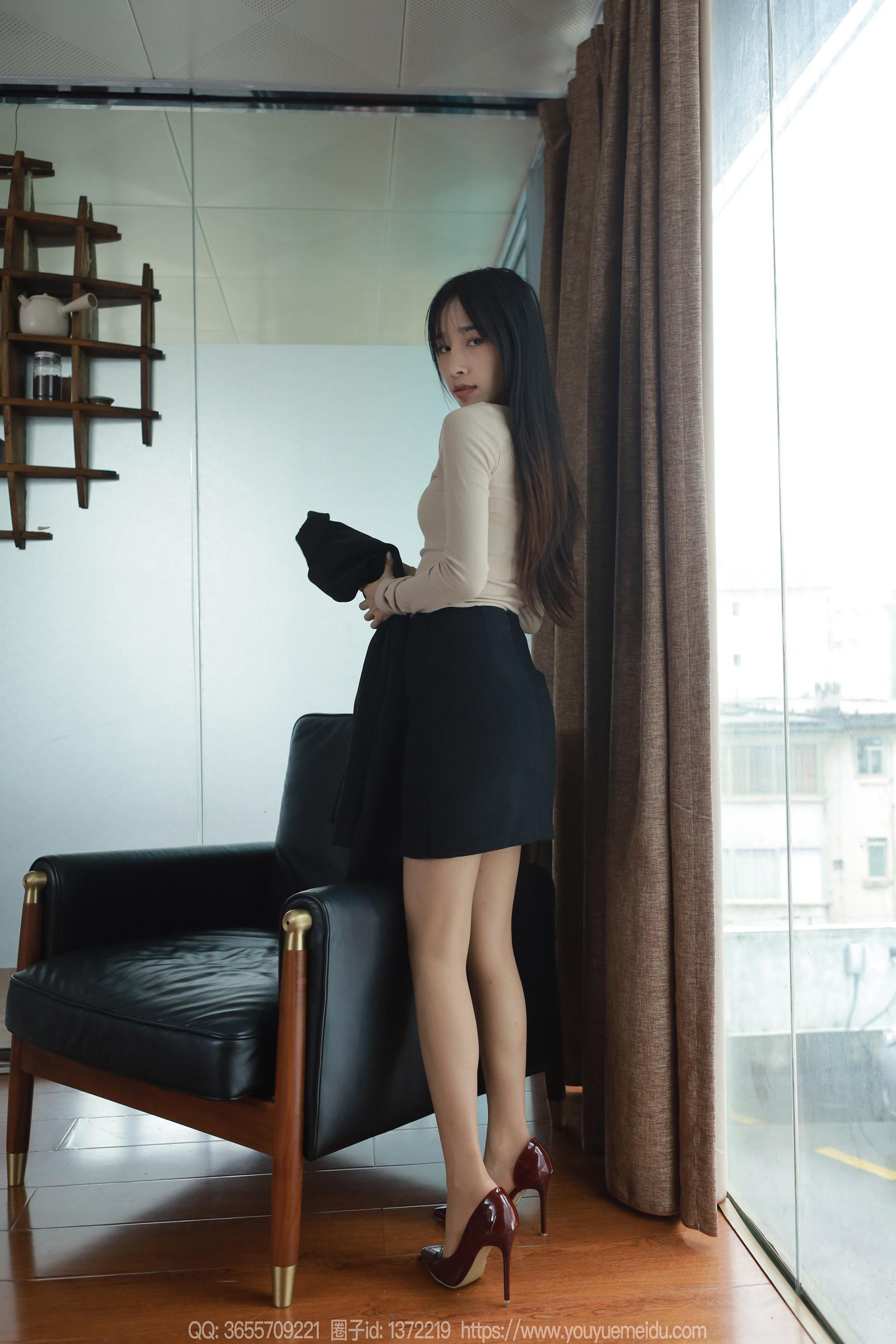 图片[78]-[IESS异思趣向] 2024.03.20 丝享家1694：美子《OL小黑裙》[87P] – 速更版-美库