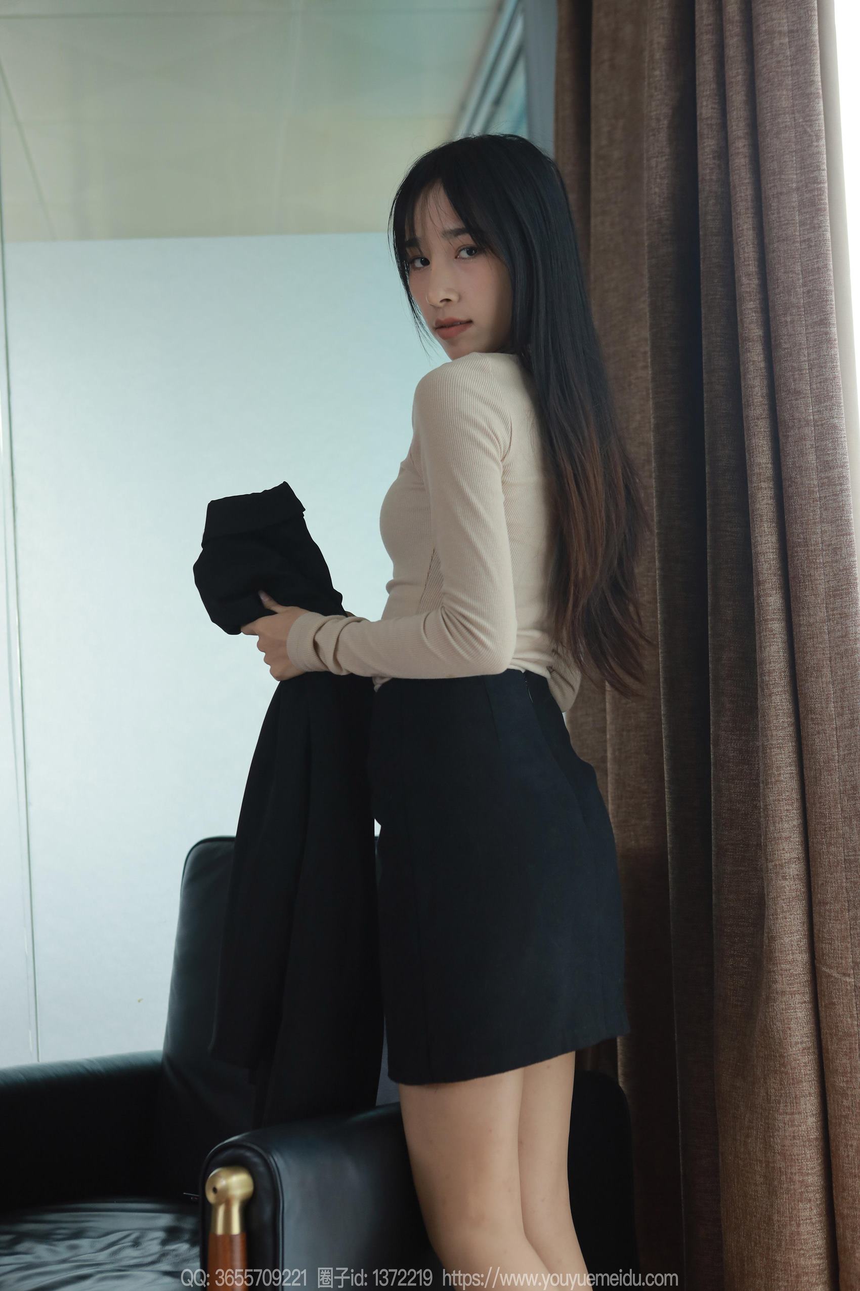 图片[80]-[IESS异思趣向] 2024.03.20 丝享家1694：美子《OL小黑裙》[87P] – 速更版-美库