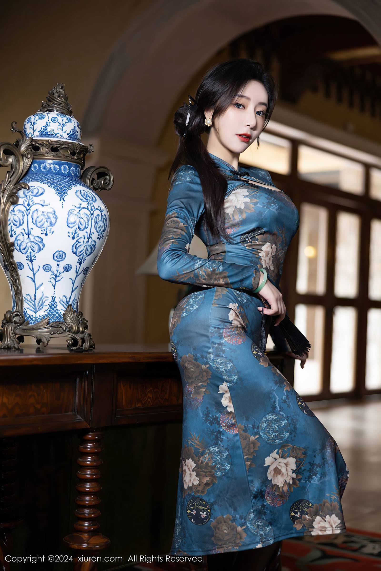 图片[33]-[Xiuren秀人网]2024.04.19 NO.8425 王馨瑶yanni[55+1P] – 速更版-美库