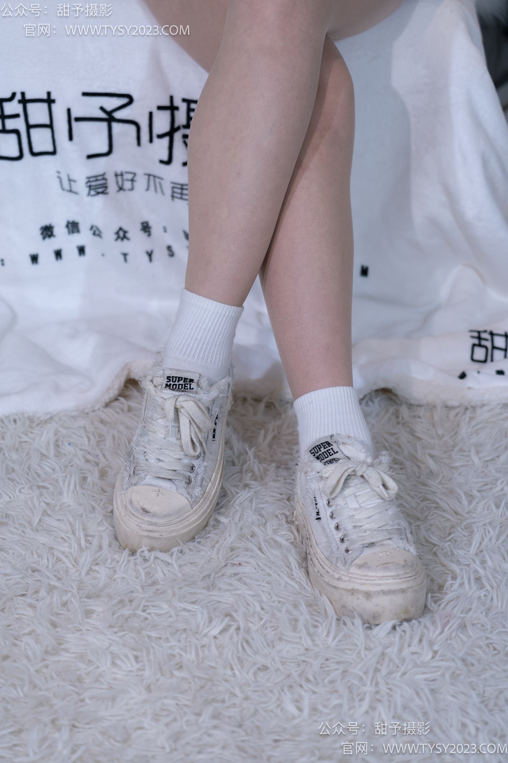 图片[43]-甜予摄影 NO.017 栗栗-板鞋、白棉袜、肉丝[130P] – 速更版-美库