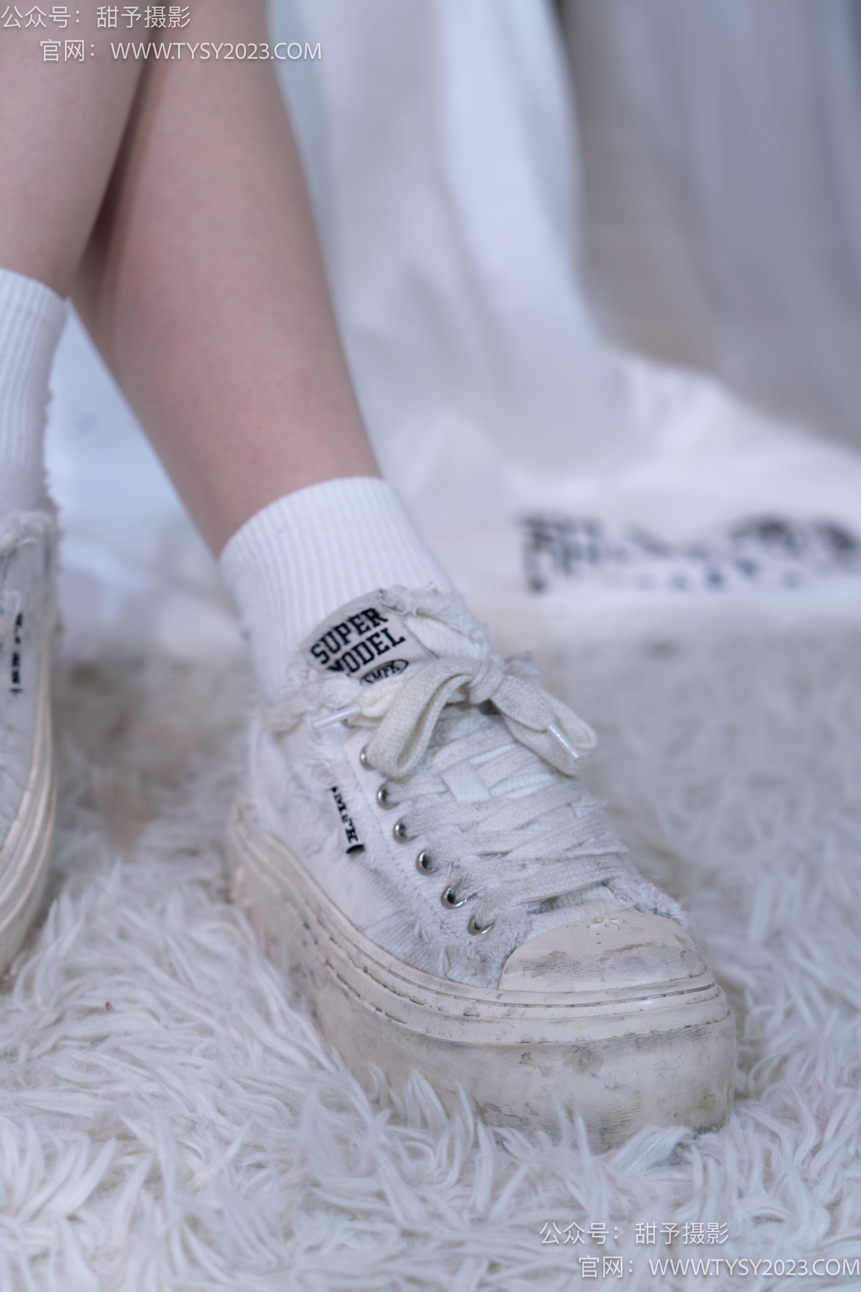 图片[48]-甜予摄影 NO.017 栗栗-板鞋、白棉袜、肉丝[130P] – 速更版-美库